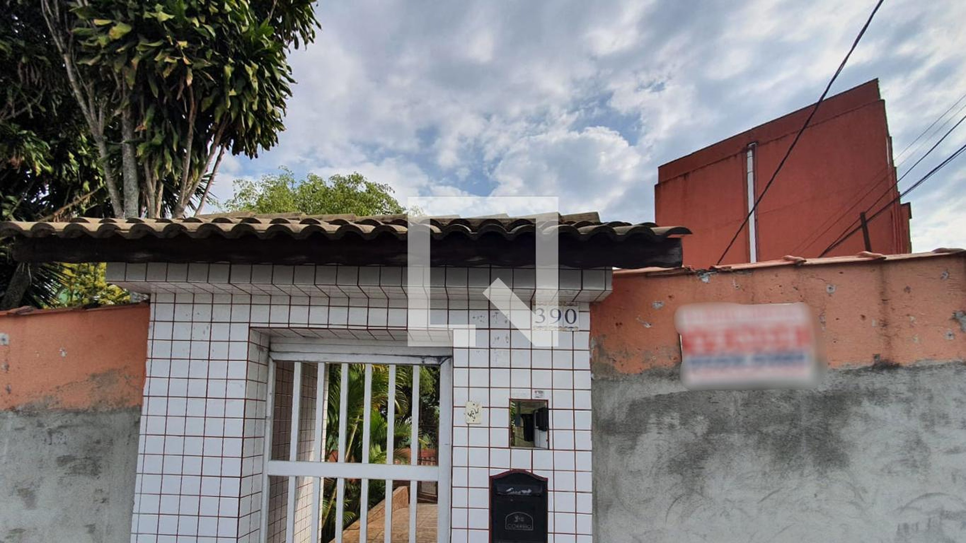 Fachada Condomínio Pessegueiros II