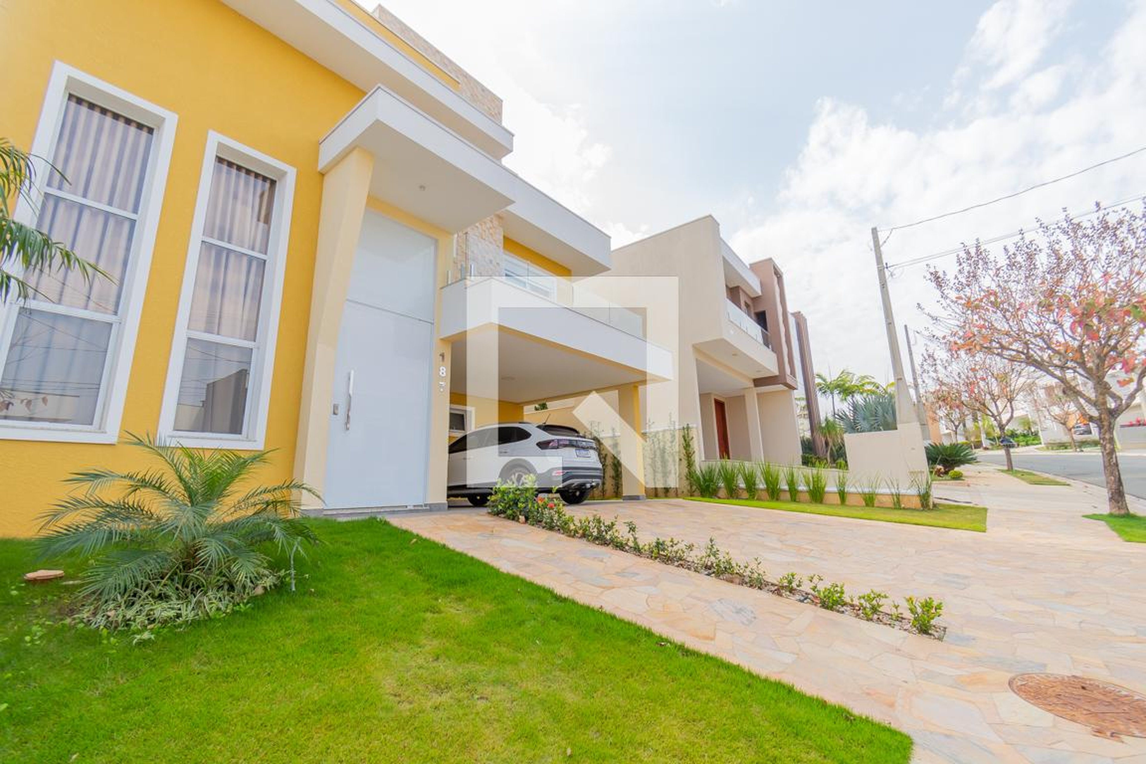 Fachada Condomínio Arosa