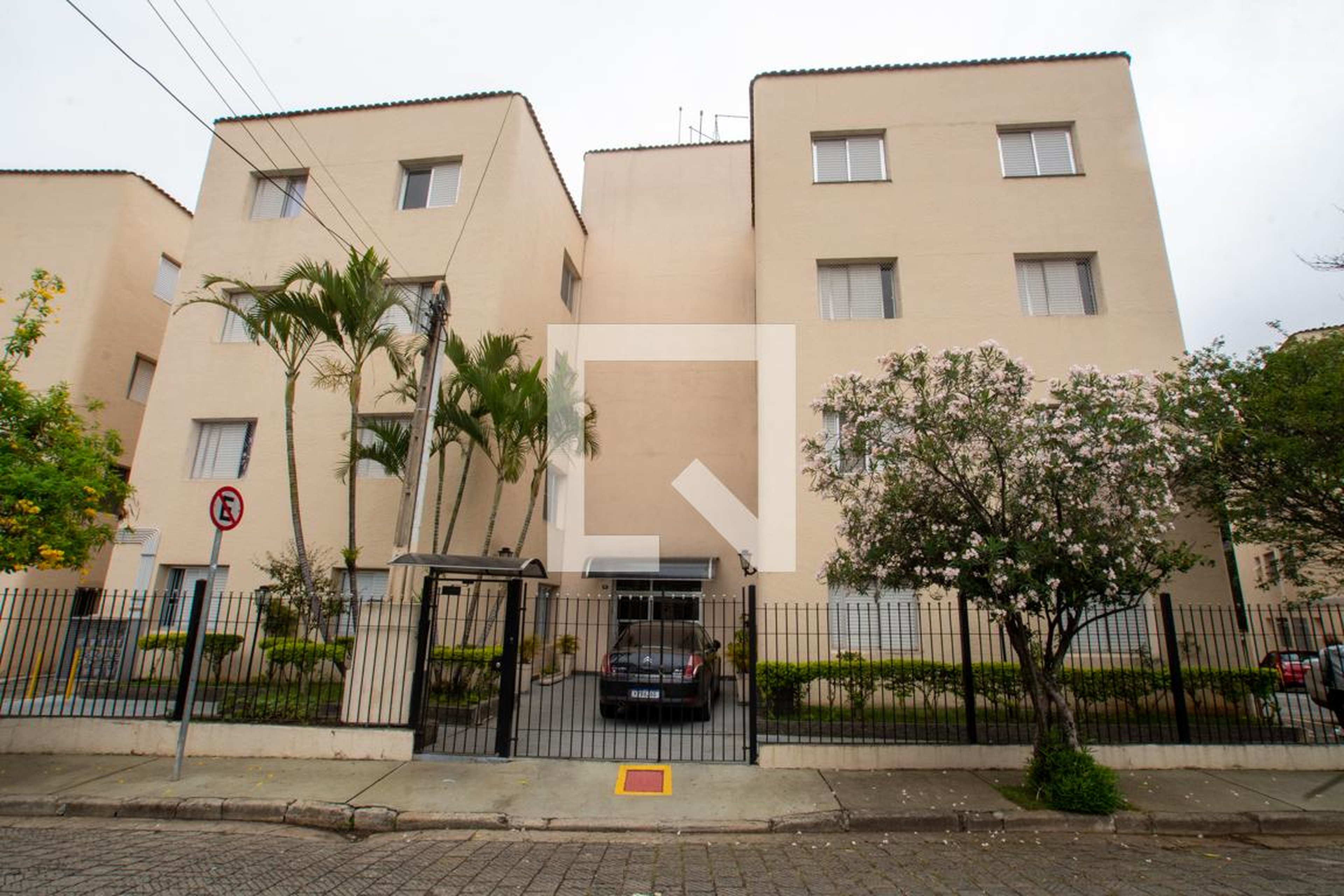 Fachada do Condomínio Condomínio Vila Augusta