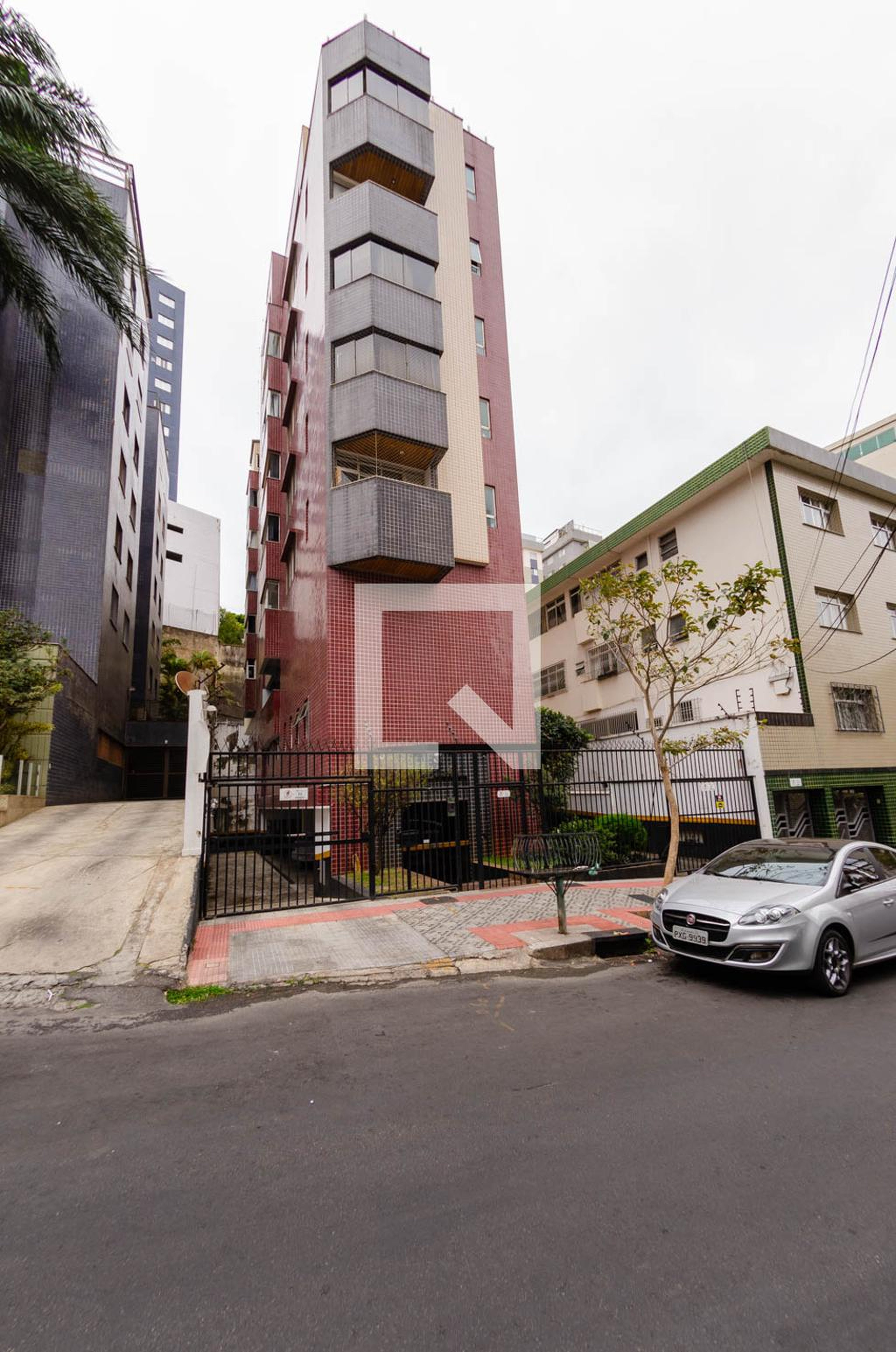 Fachada Edifício Lorena de Oliveira Matoso