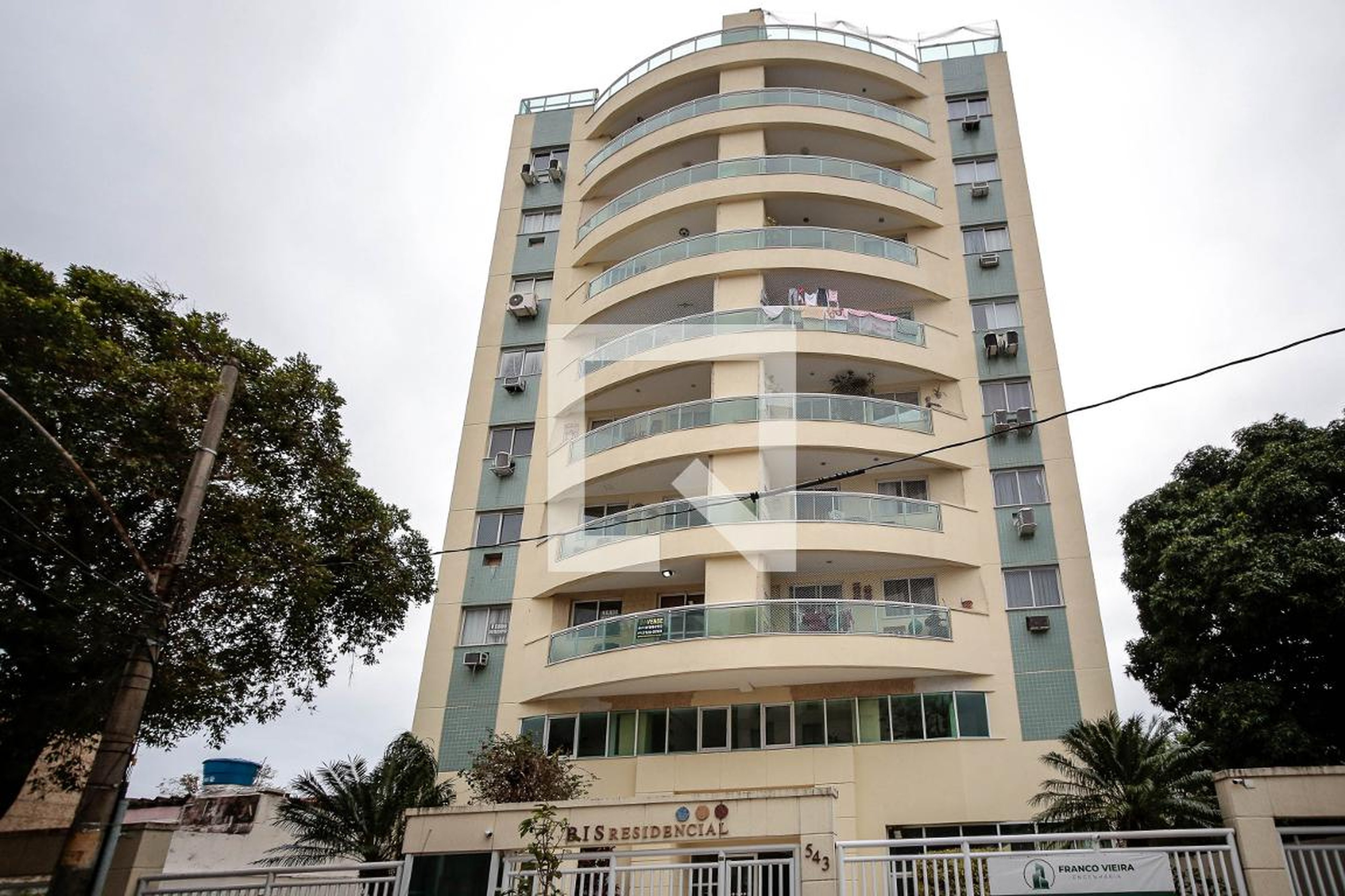 Fachada Condomínio Bis Residencial