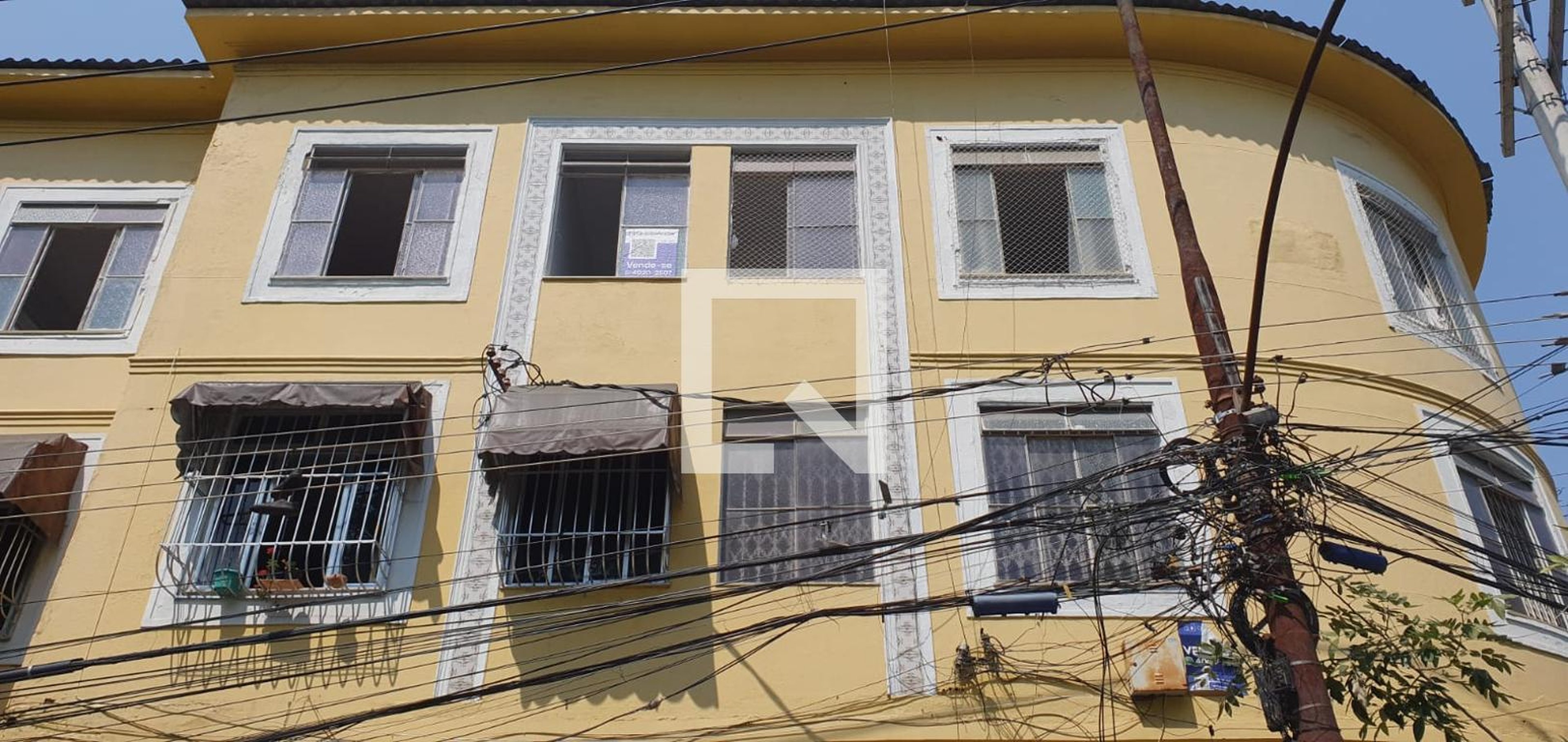 Fachada Condomínio em Rua Oito de Dezembro, 609