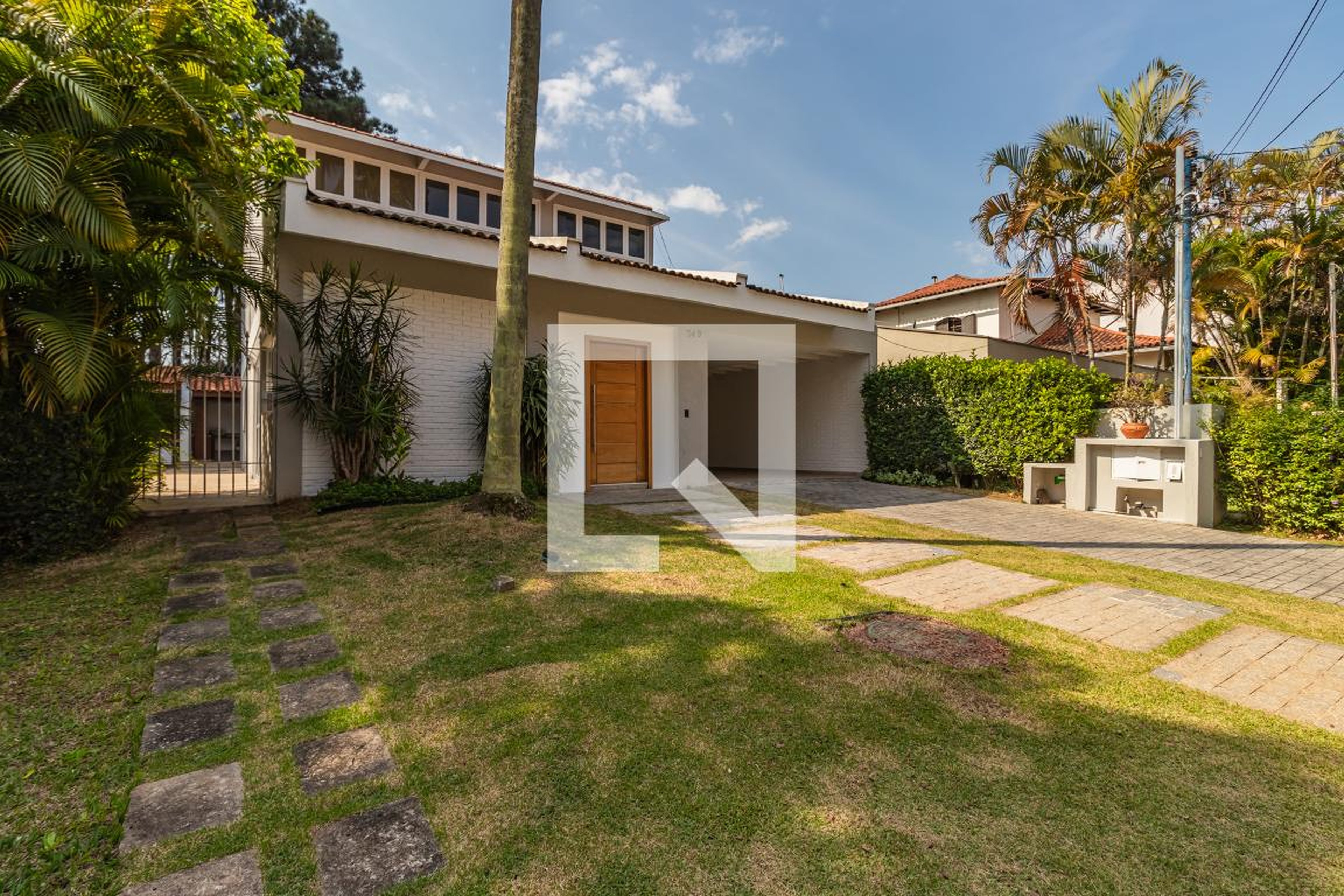 Fachada Condomínio em Alameda Itanhaém, 349