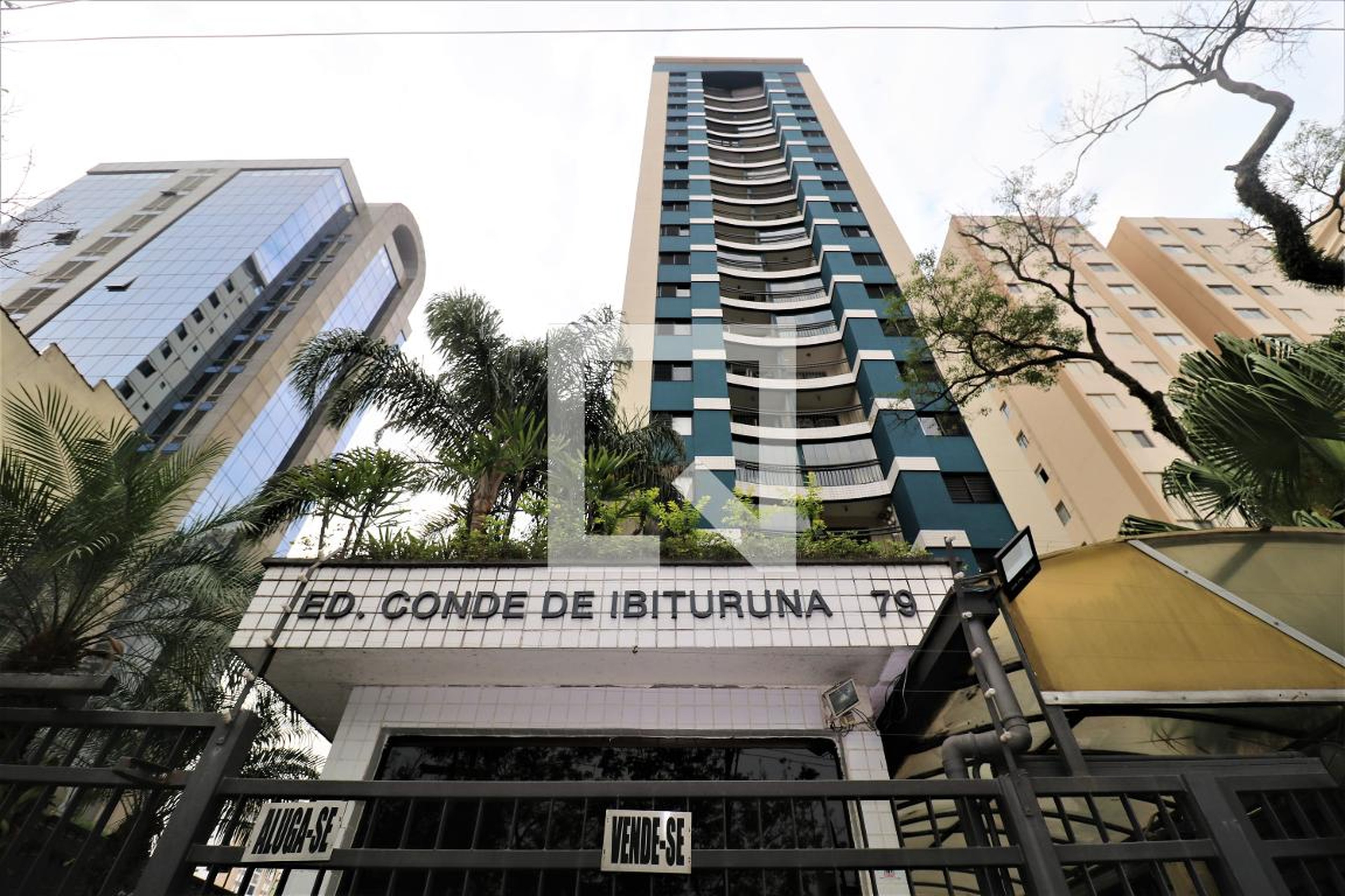 Fachada do Condomínio Edifício Conde Ibituruna