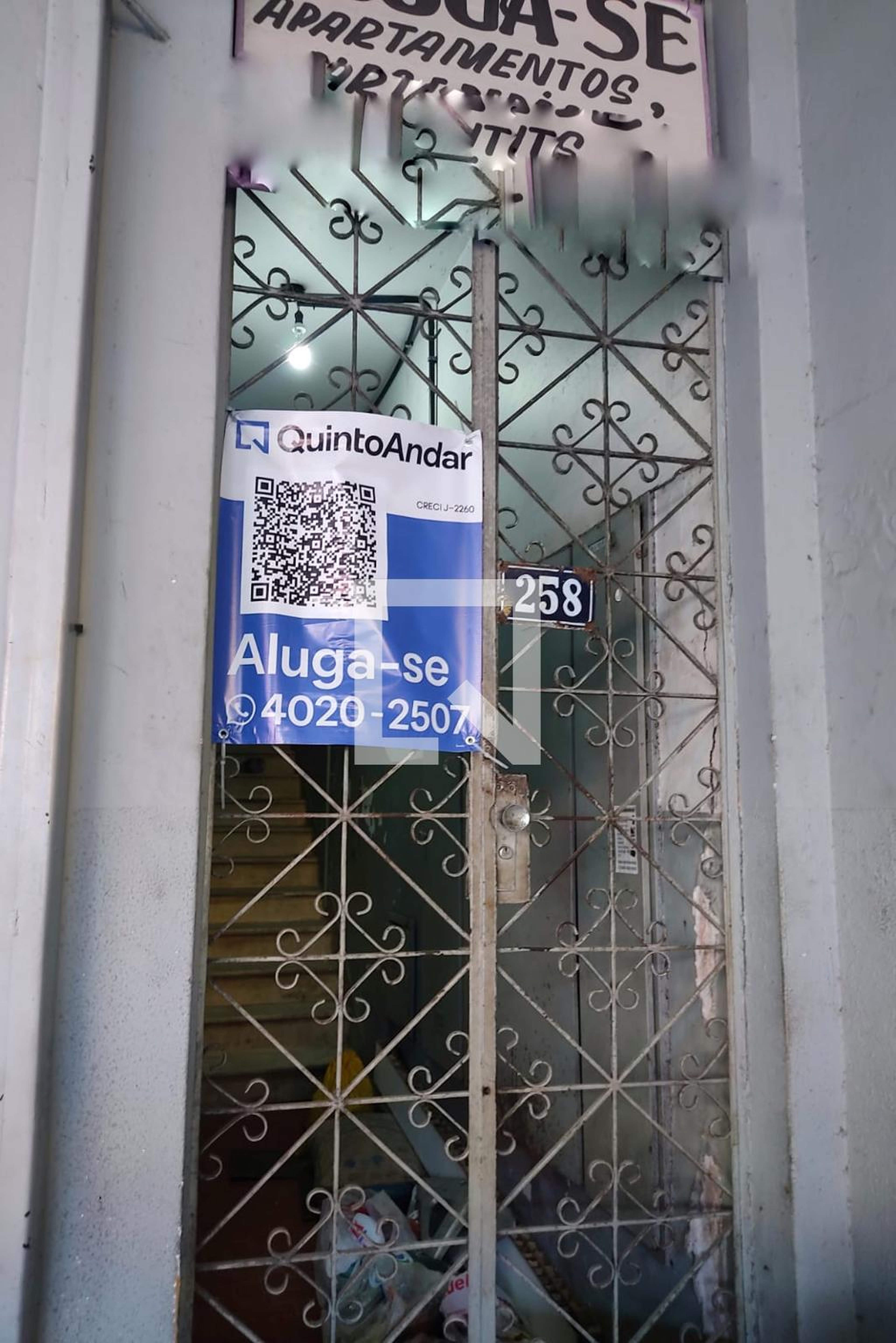 Fachada Condomínio em Rua Djalma Dutra, 258