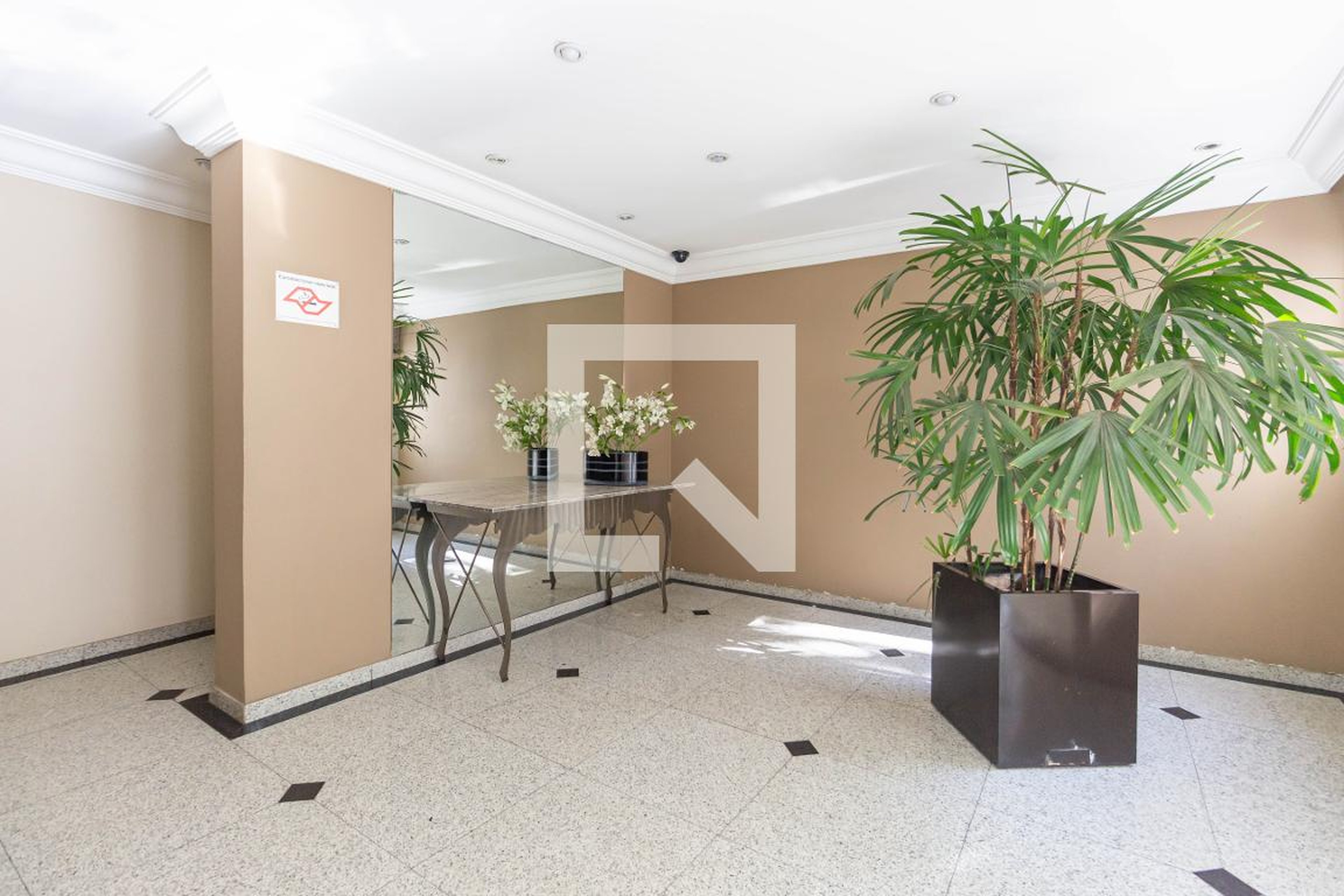 Hall - Indiana Garden