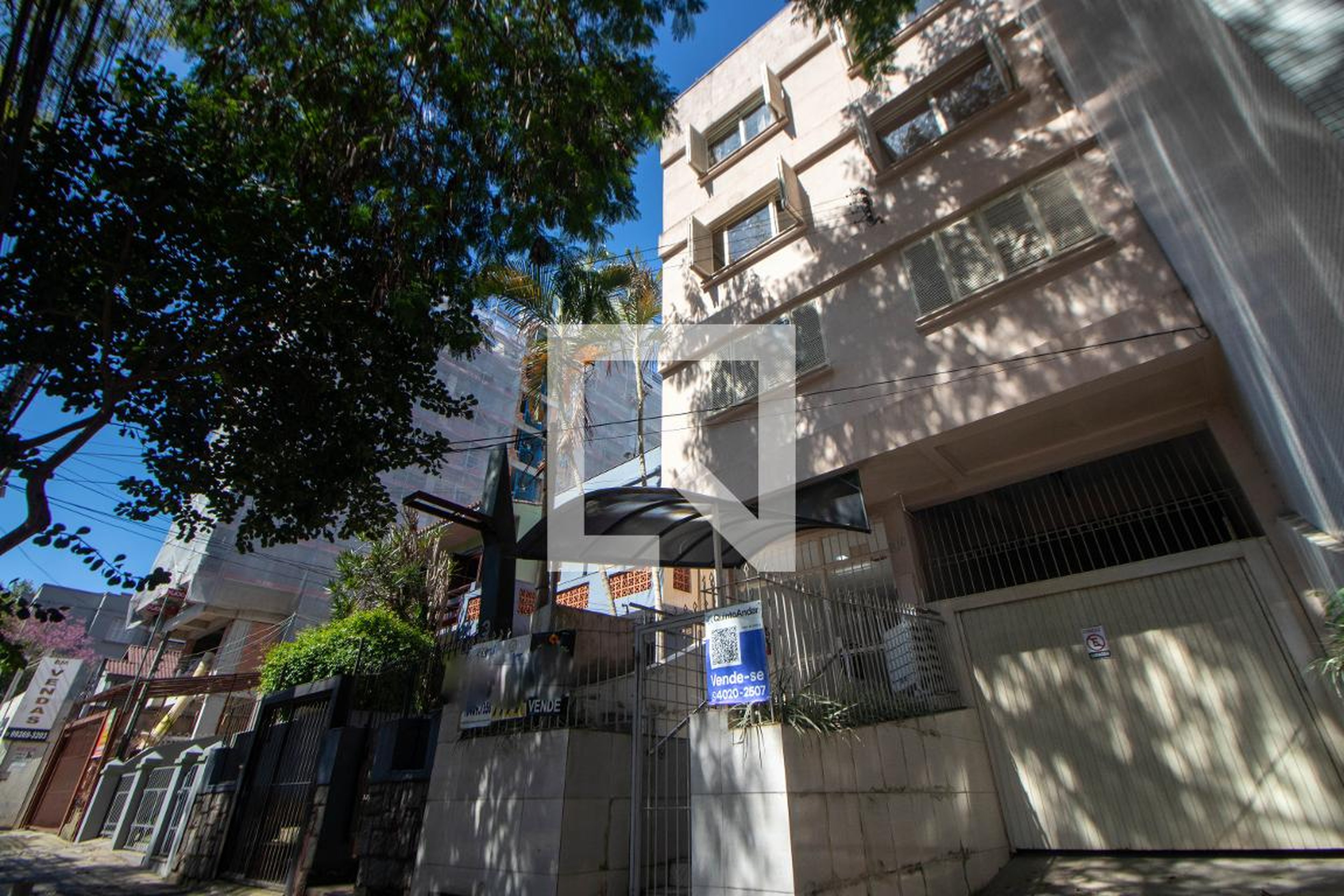 Fachada do Condomínio Condomínio Eudoro