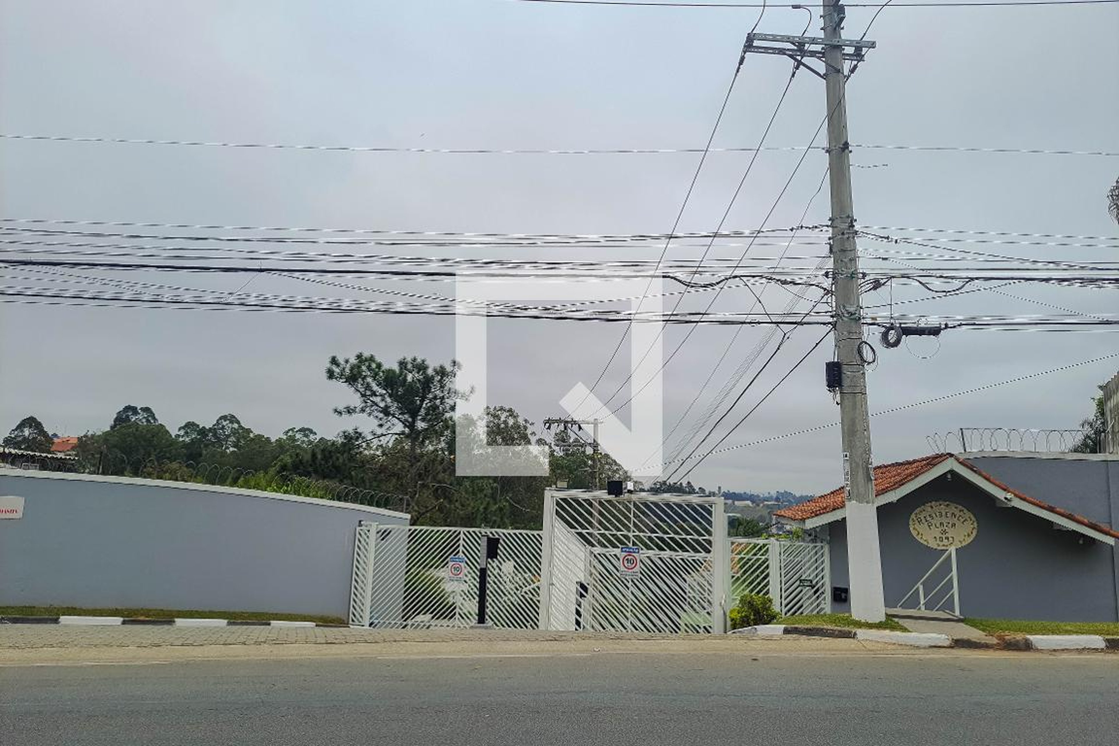 Fachada do Condomínio Condomínio Residence Plaza