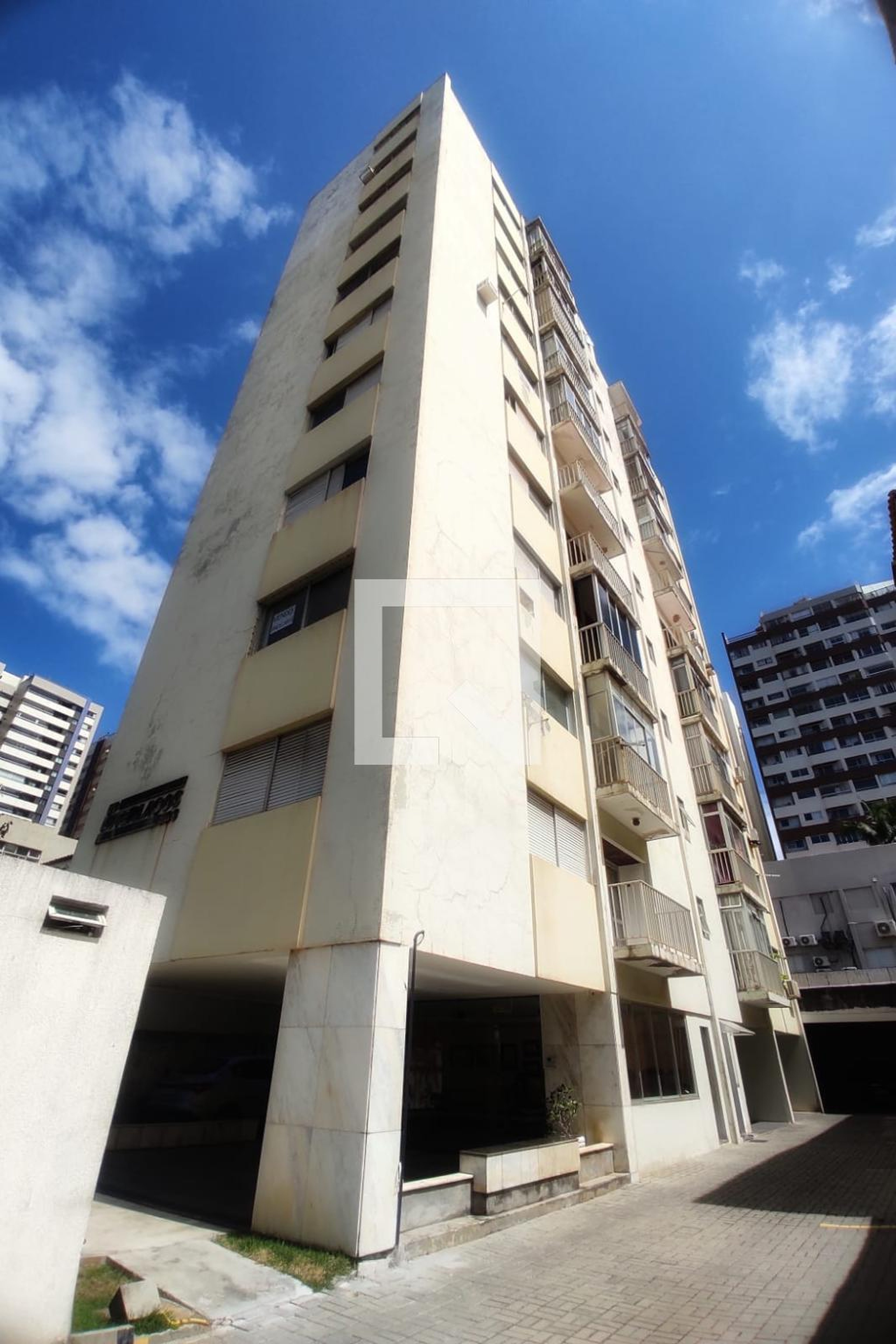 Fachada do Prédio Condomínio em Rua Amazonas, 281