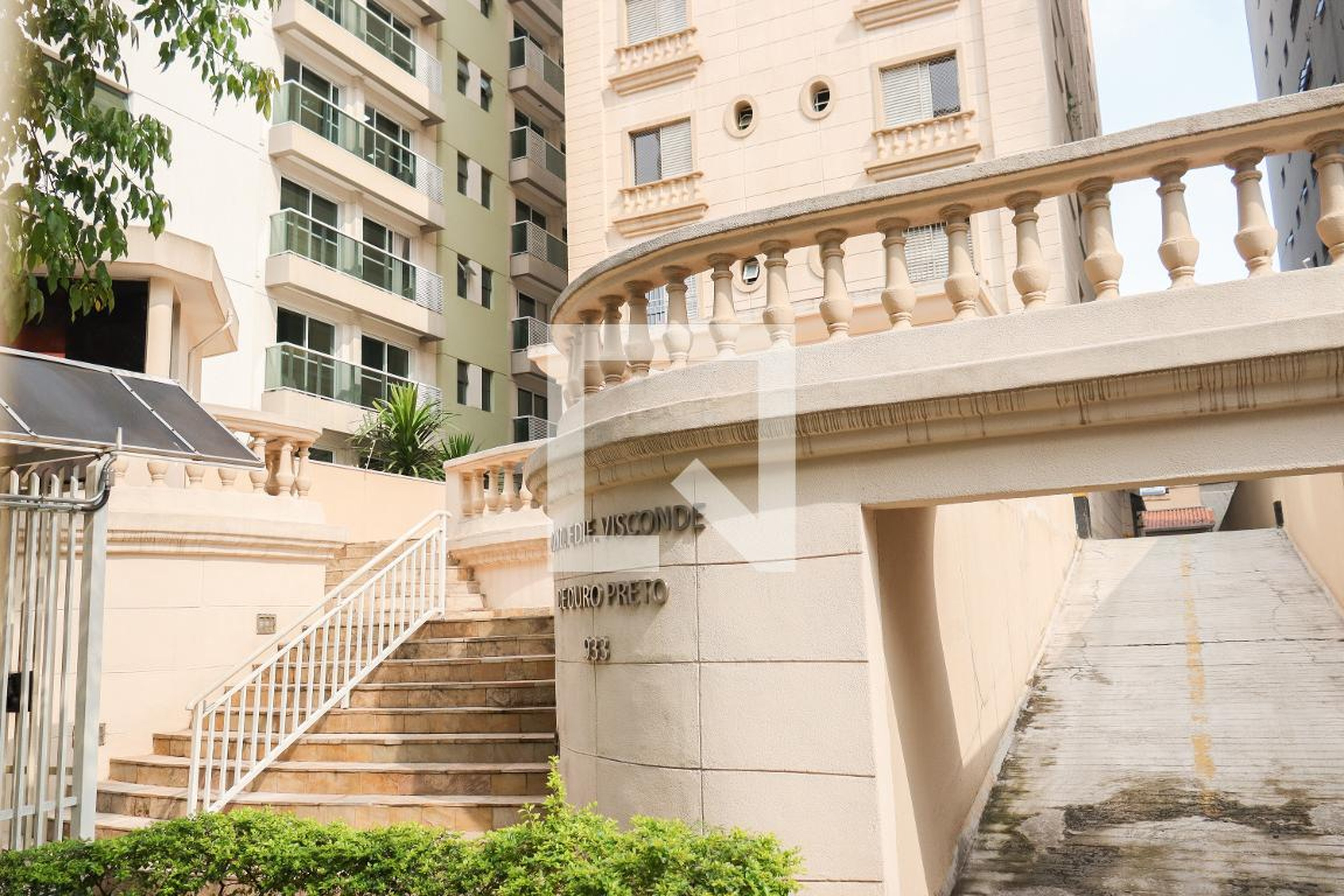 Fachada do Condomínio Condomínio Visconde de Ouro Preto