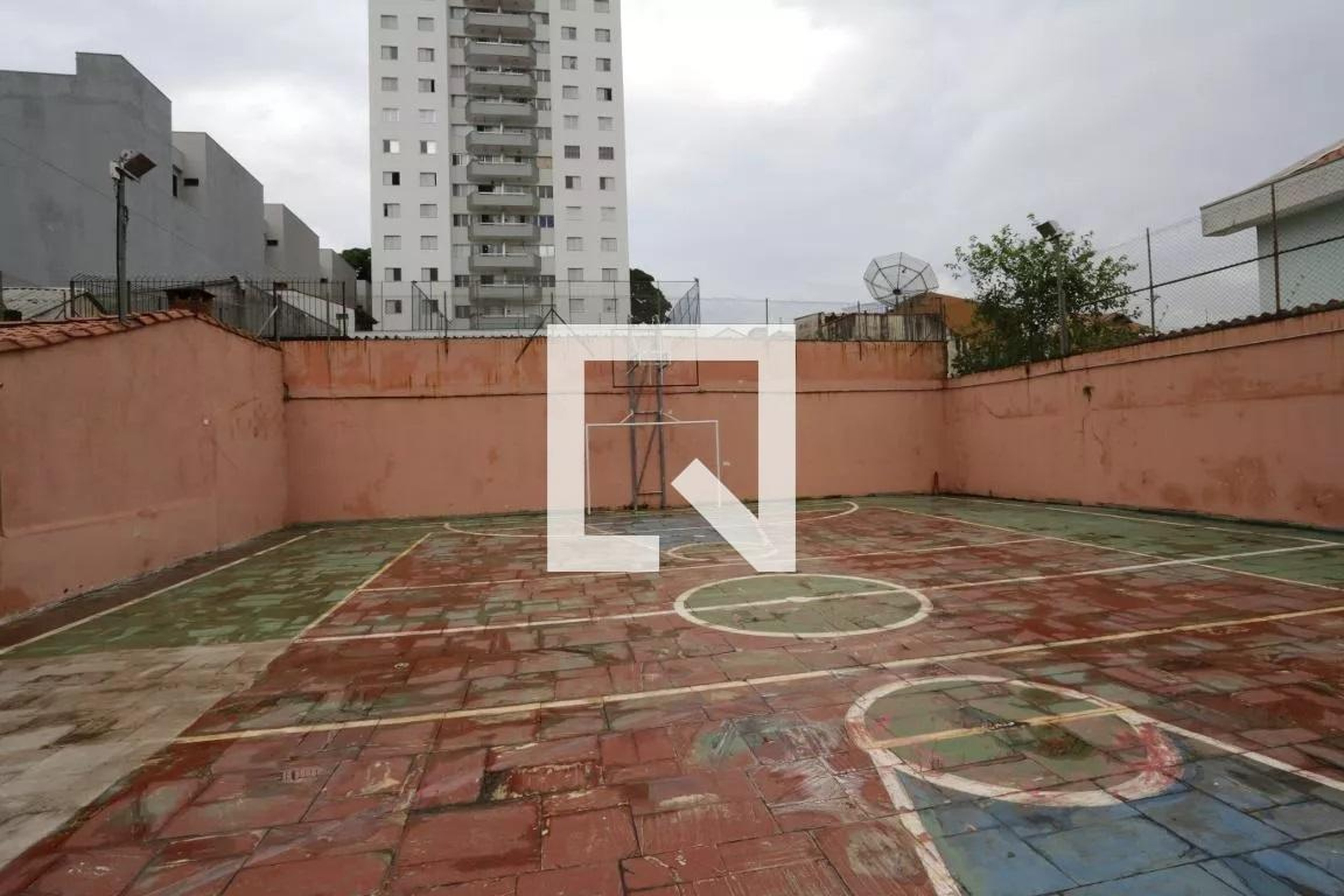 Quadra Esportiva - Solar Renoir