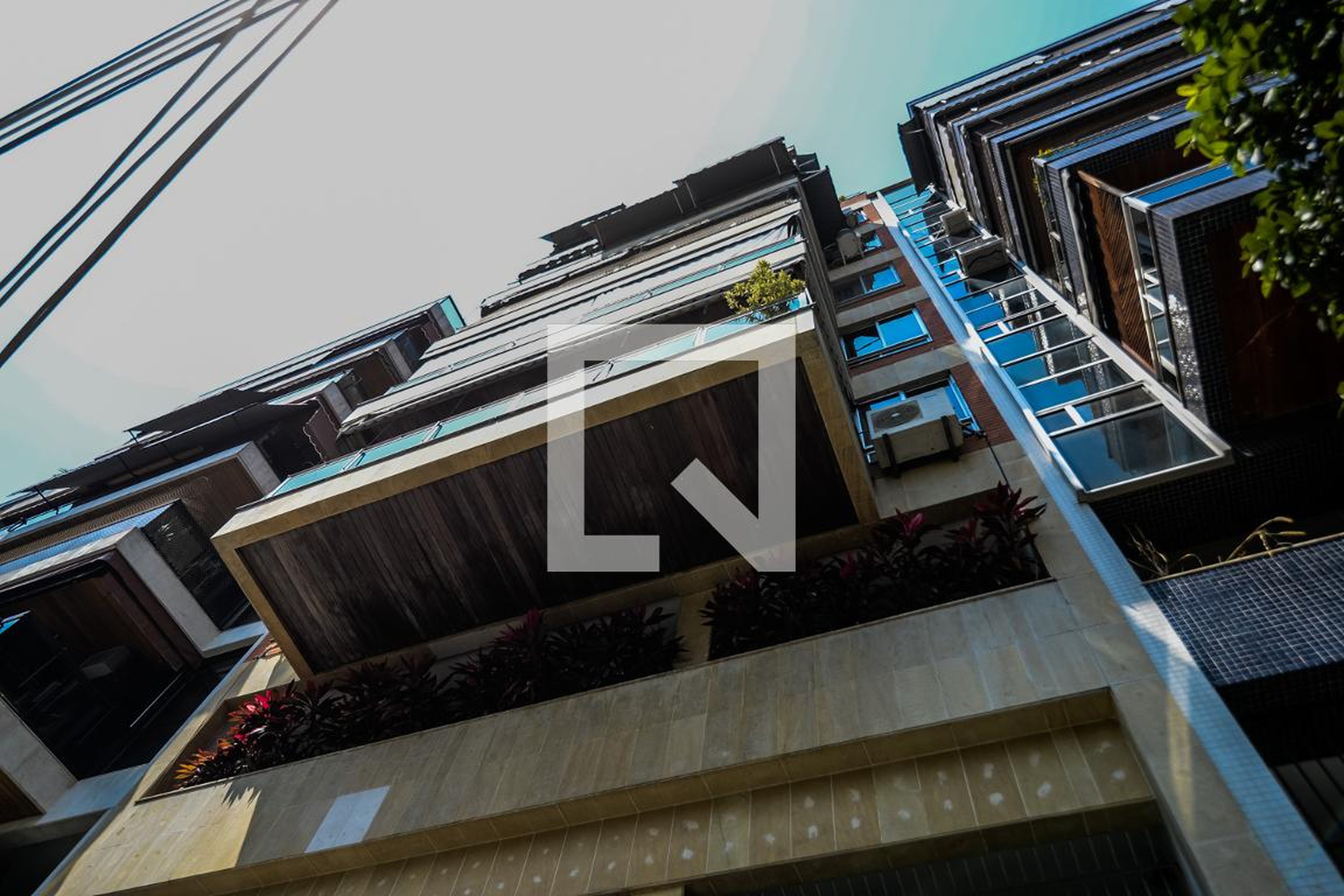 Fachada Condomínio Gisele Ii