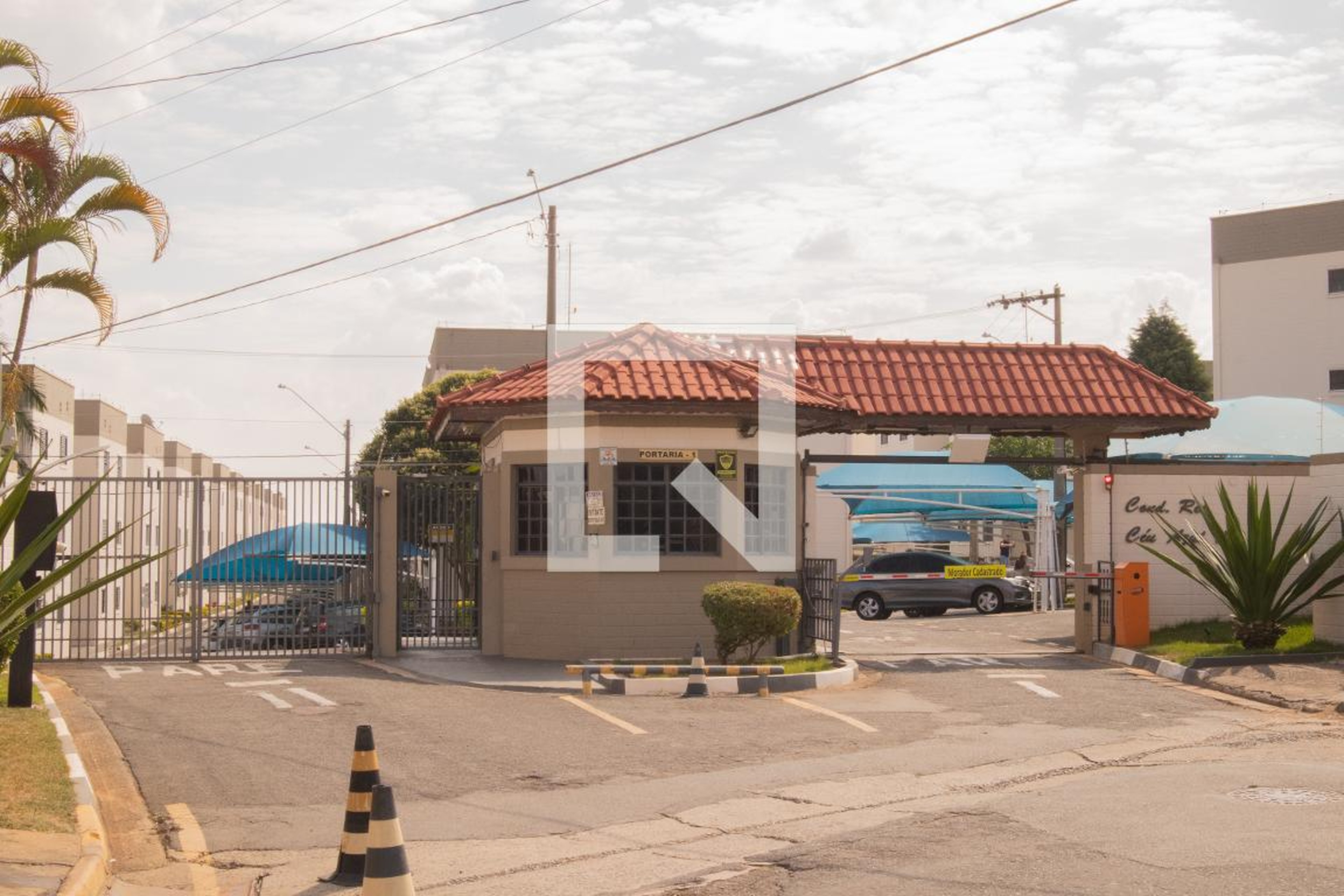 Fachada do Condomínio Condomínio Céu Azul III