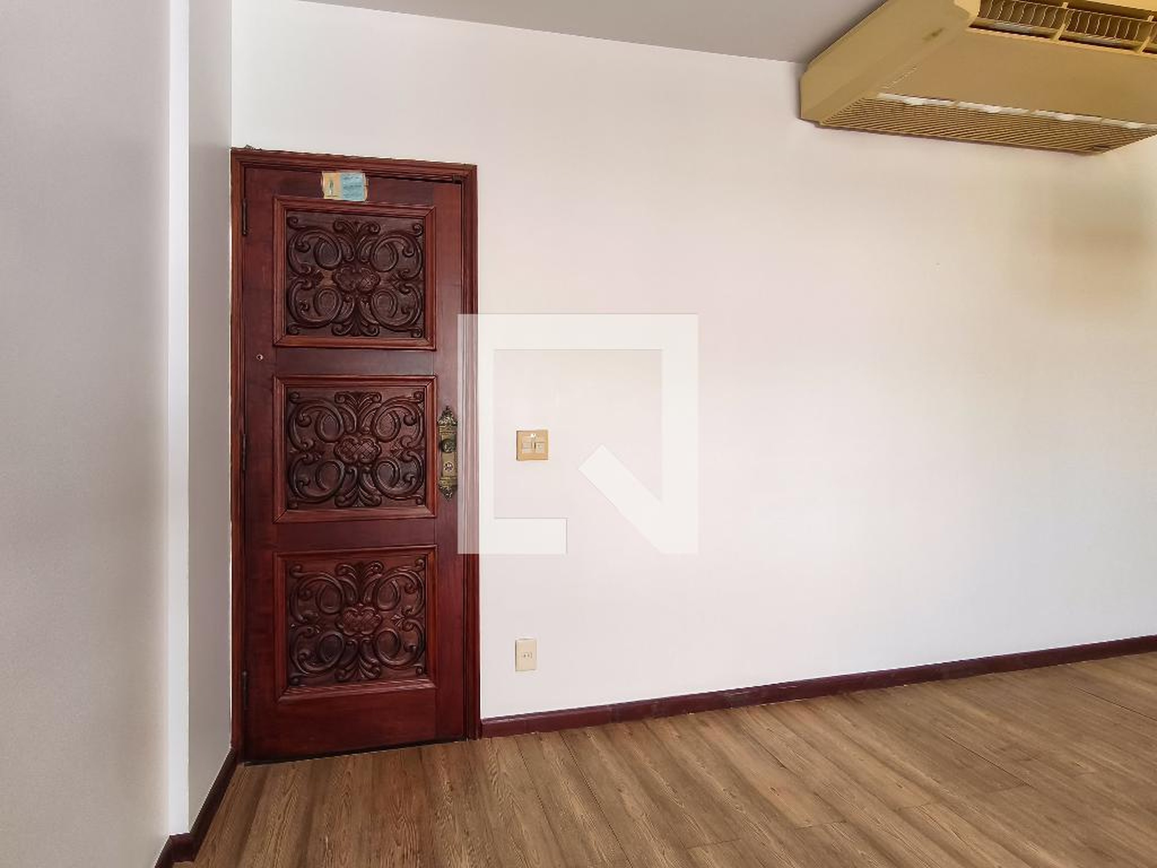 Entrada - Solar de Guapeni