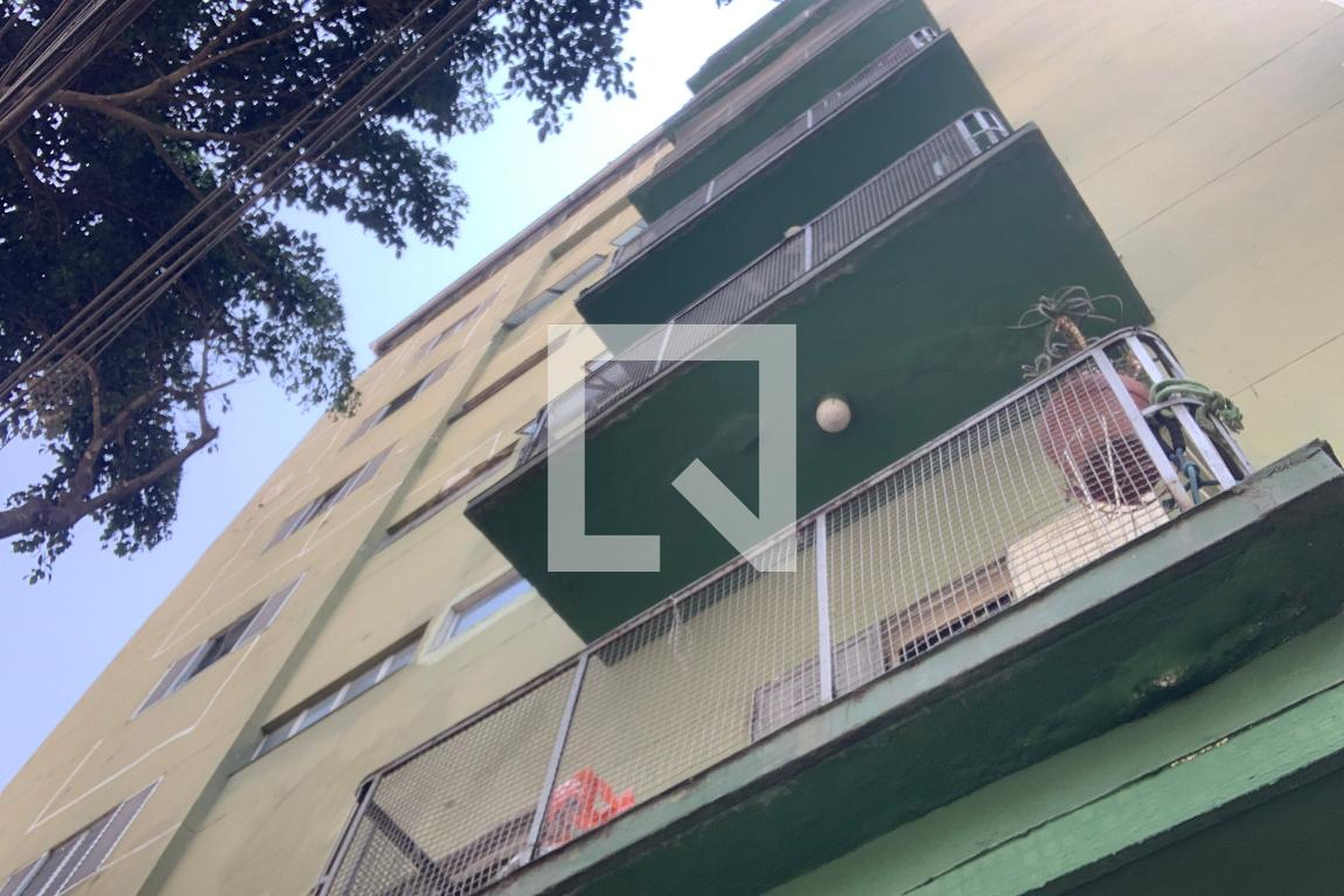 Fachada do Prédio Condomínio Auriluce