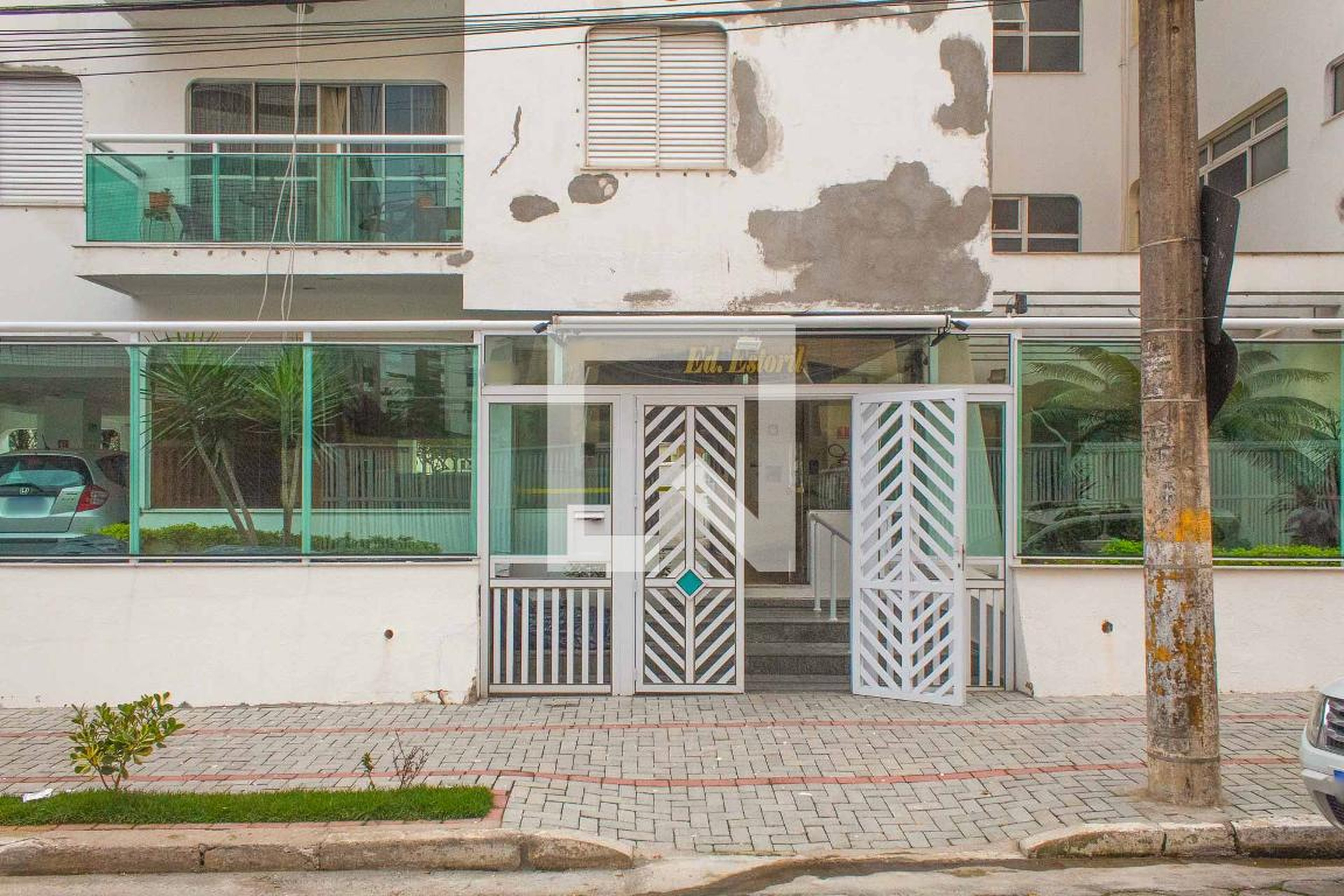 Fachada do Prédio Condomínio em Rua Dona Vitória, 537