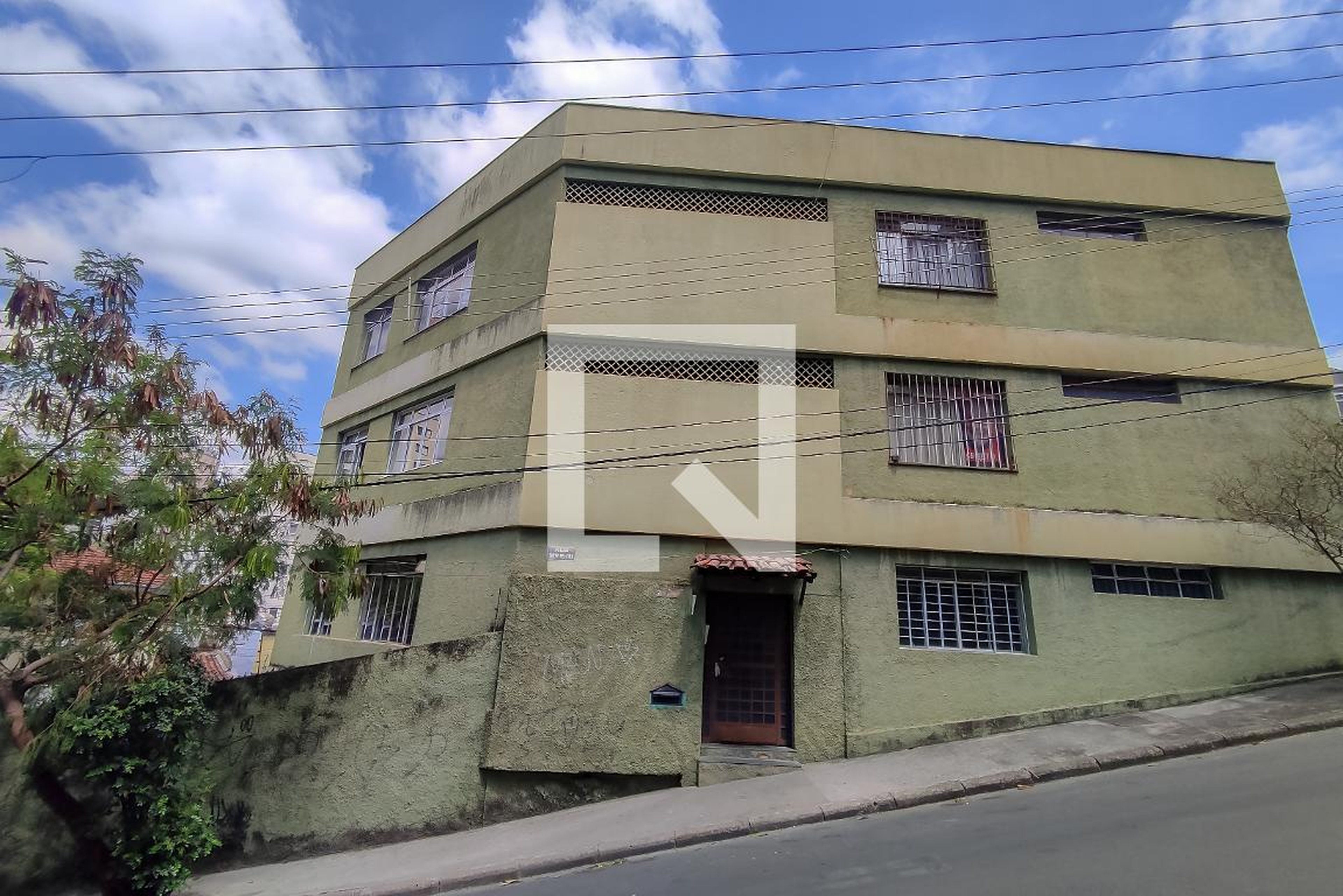 Fachada Condomínio em Rua Senador Pompéu, 55