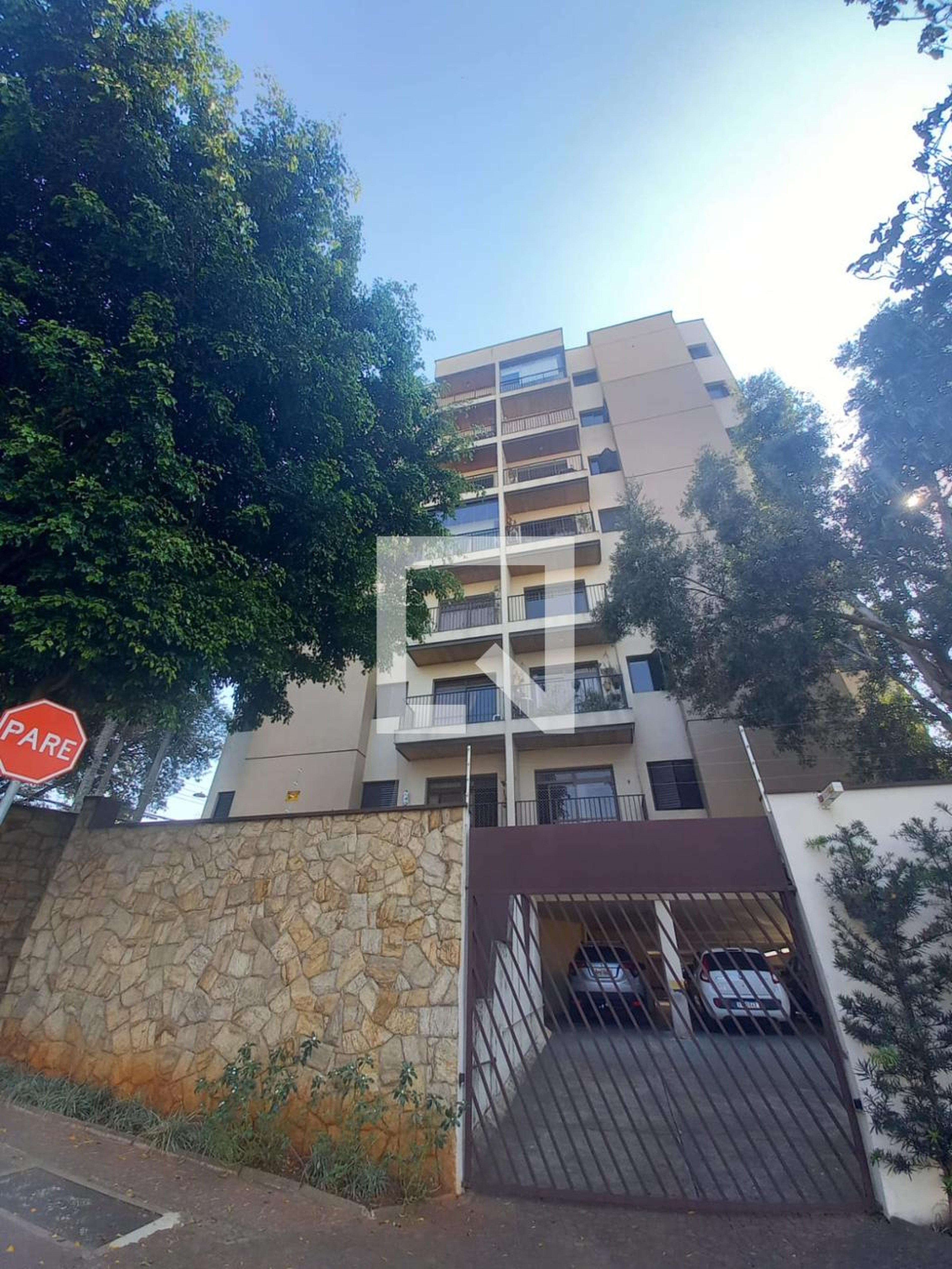 Fachada do Condomínio Condomínio Maria Regina