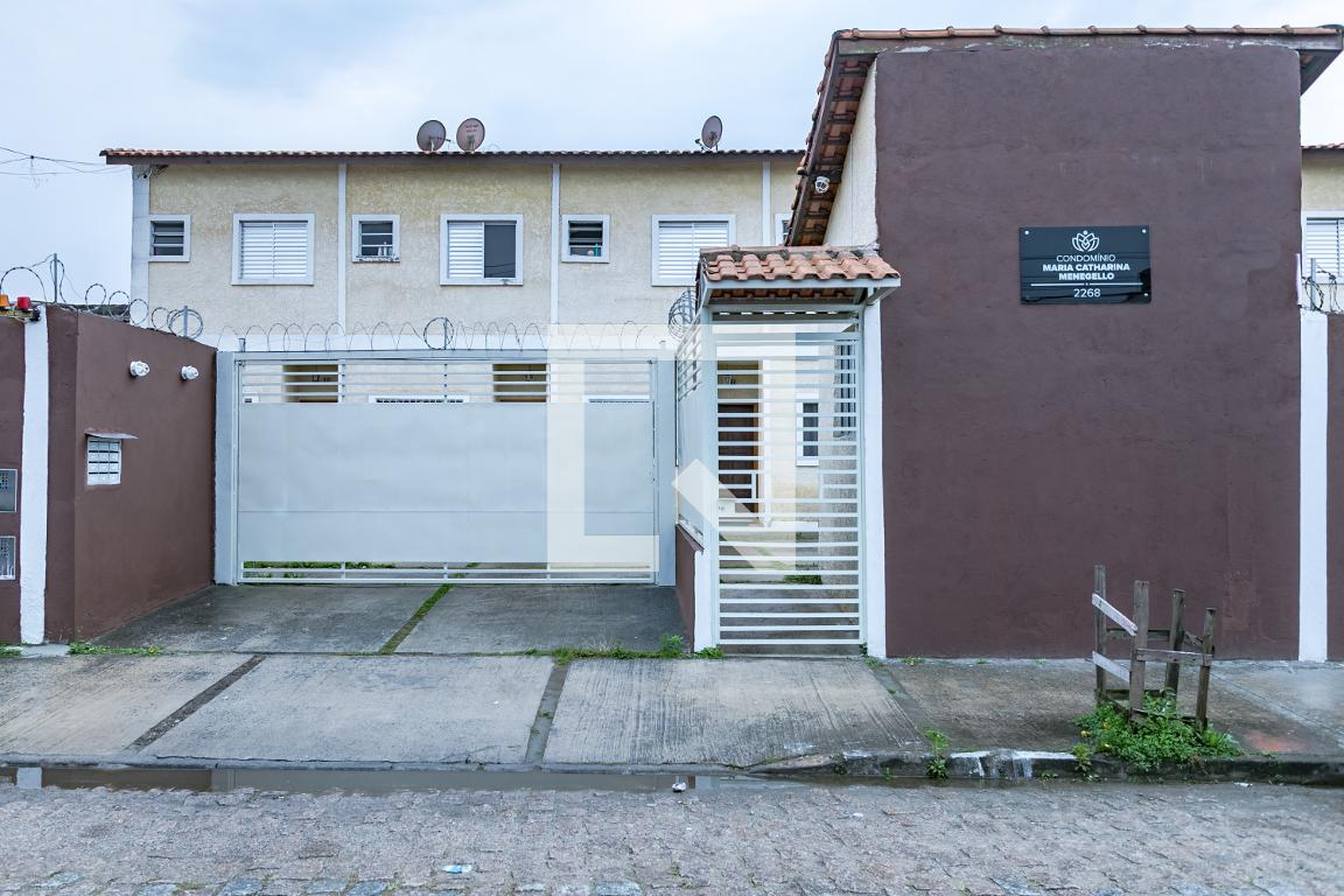 Fachada Condomínio Maria Catharina Menegello