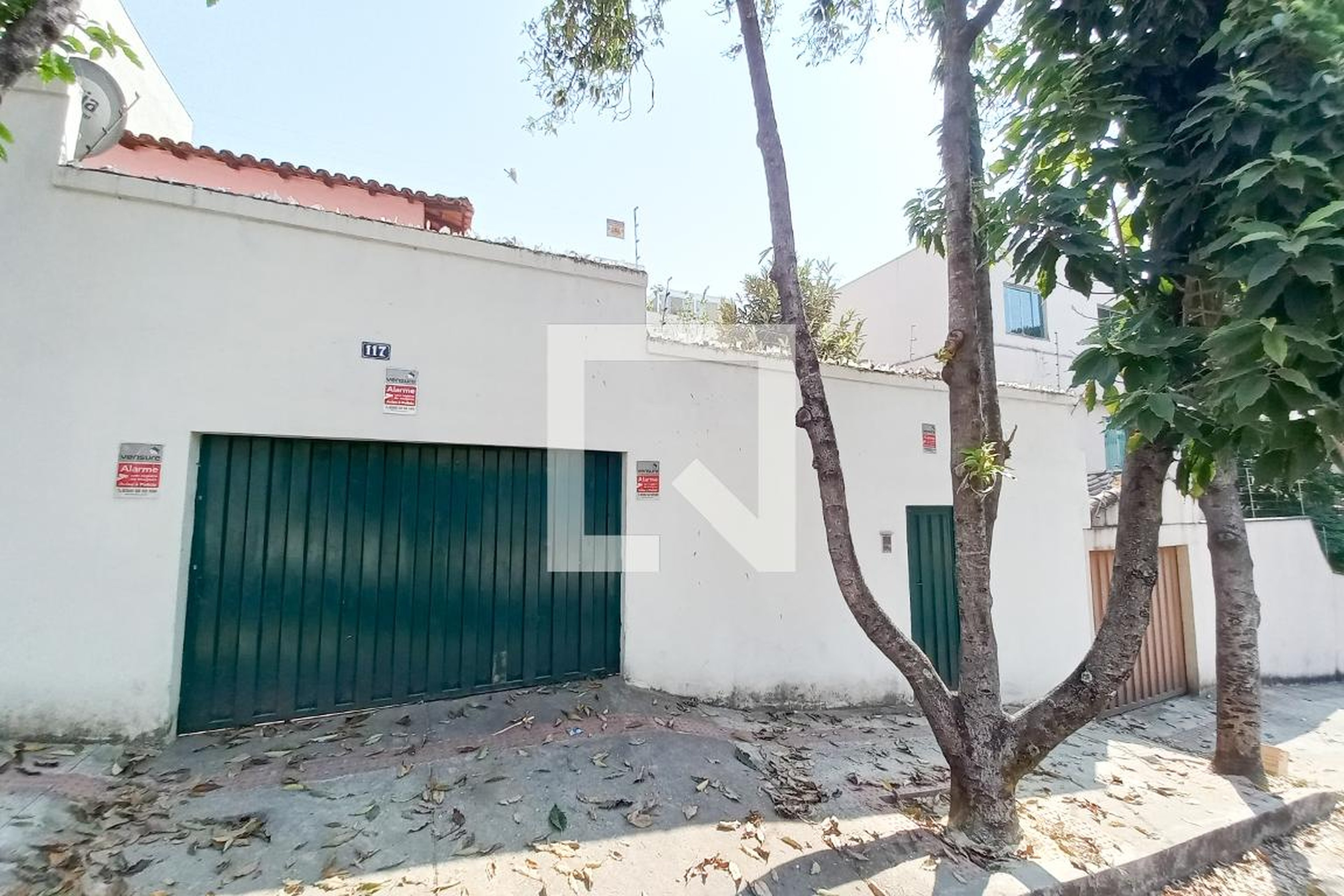 Fachada Condomínio em Rua Sebastião Possada Bravo, 117