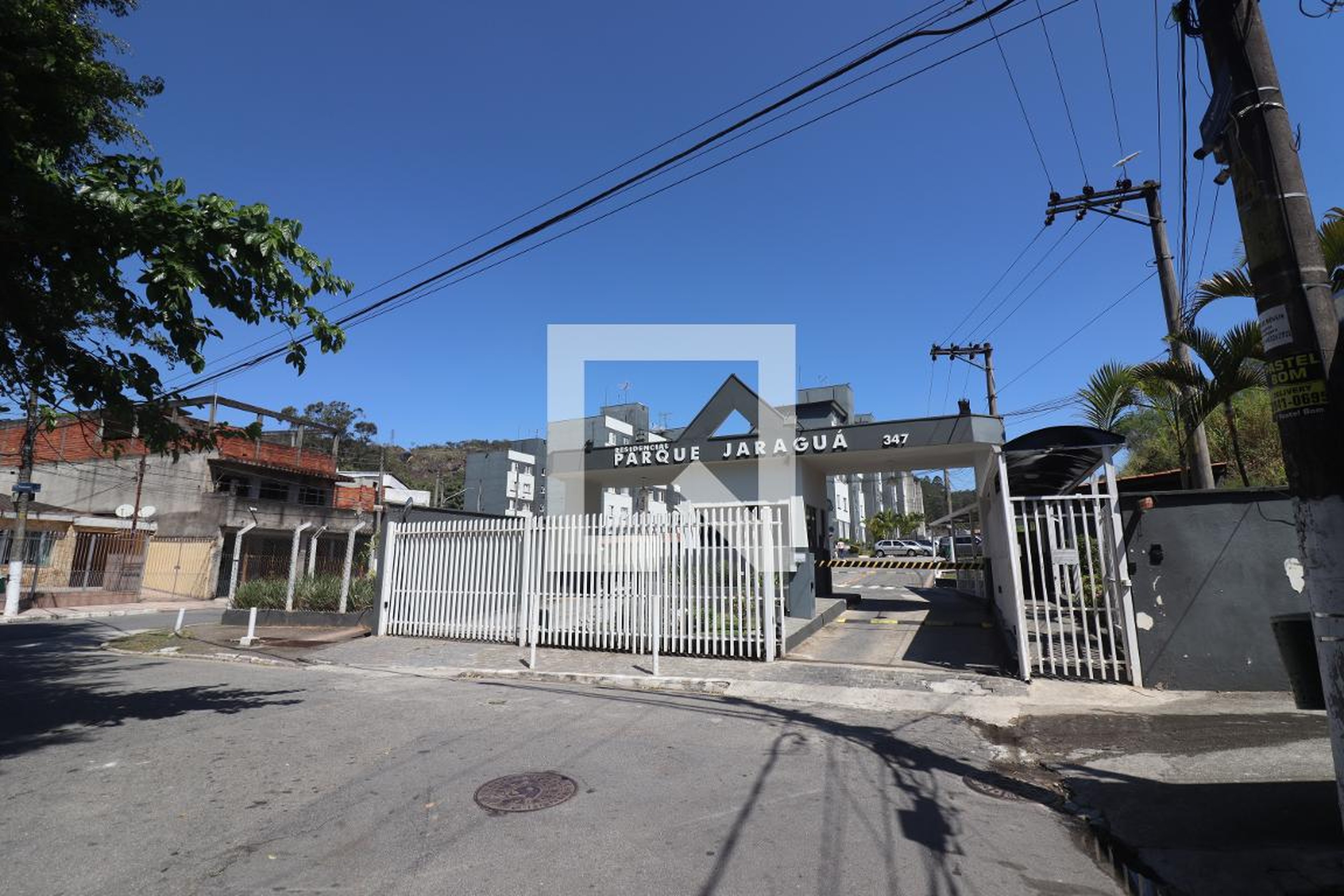 Fachada Condomínio em Rua Ocasos, 44