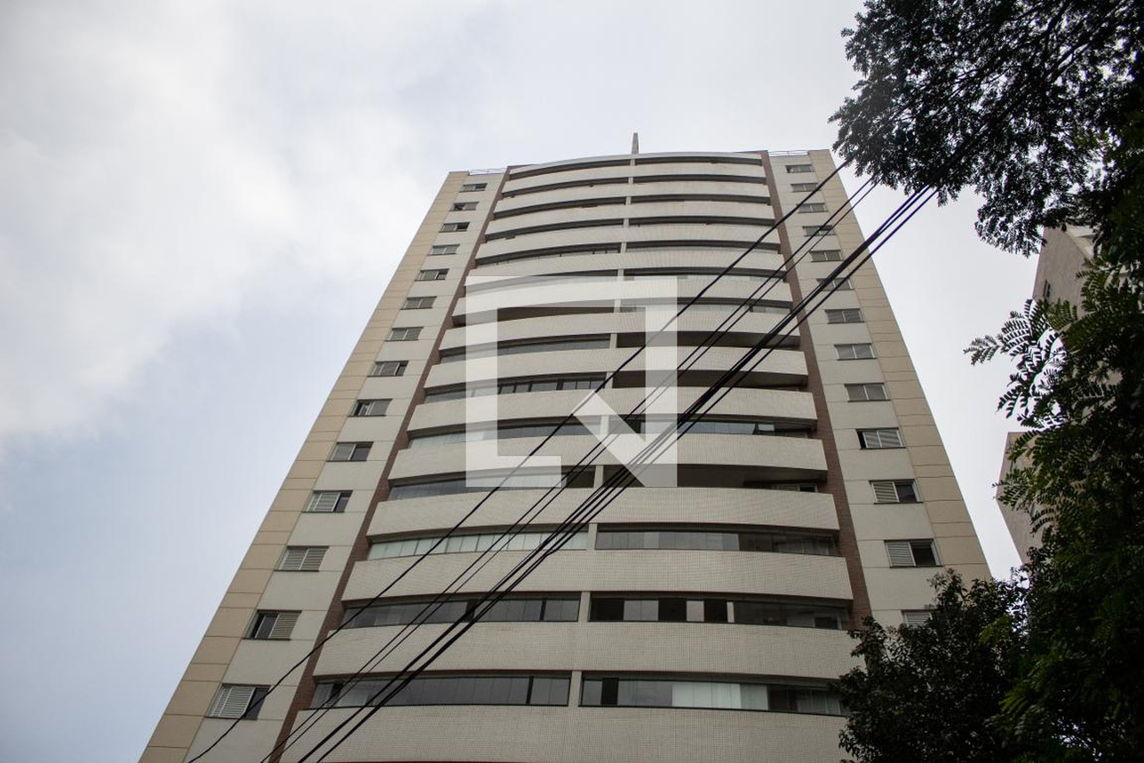 Fachada Condomínio em Rua Guairá, 174