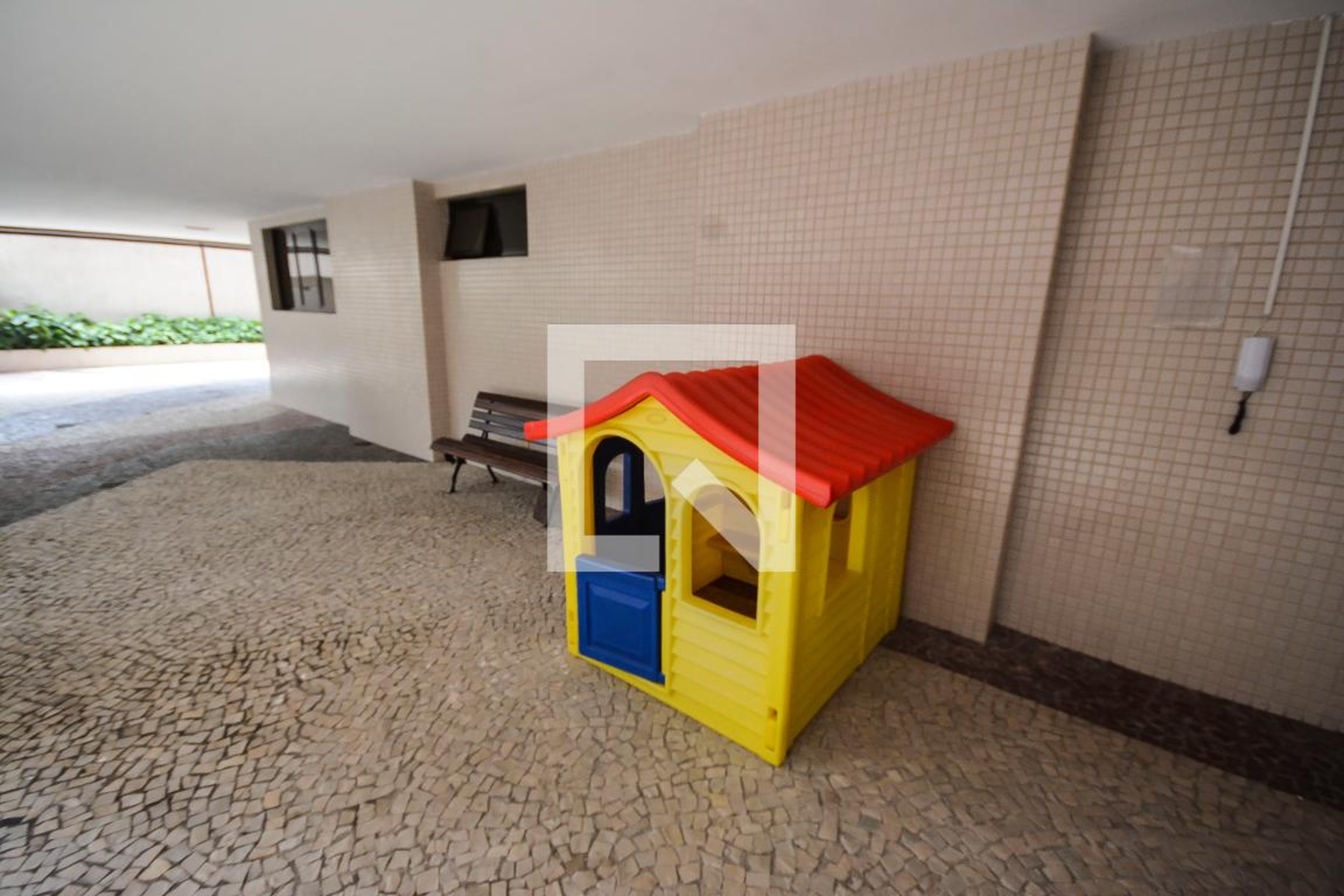 Area comum - Sebastian Bach