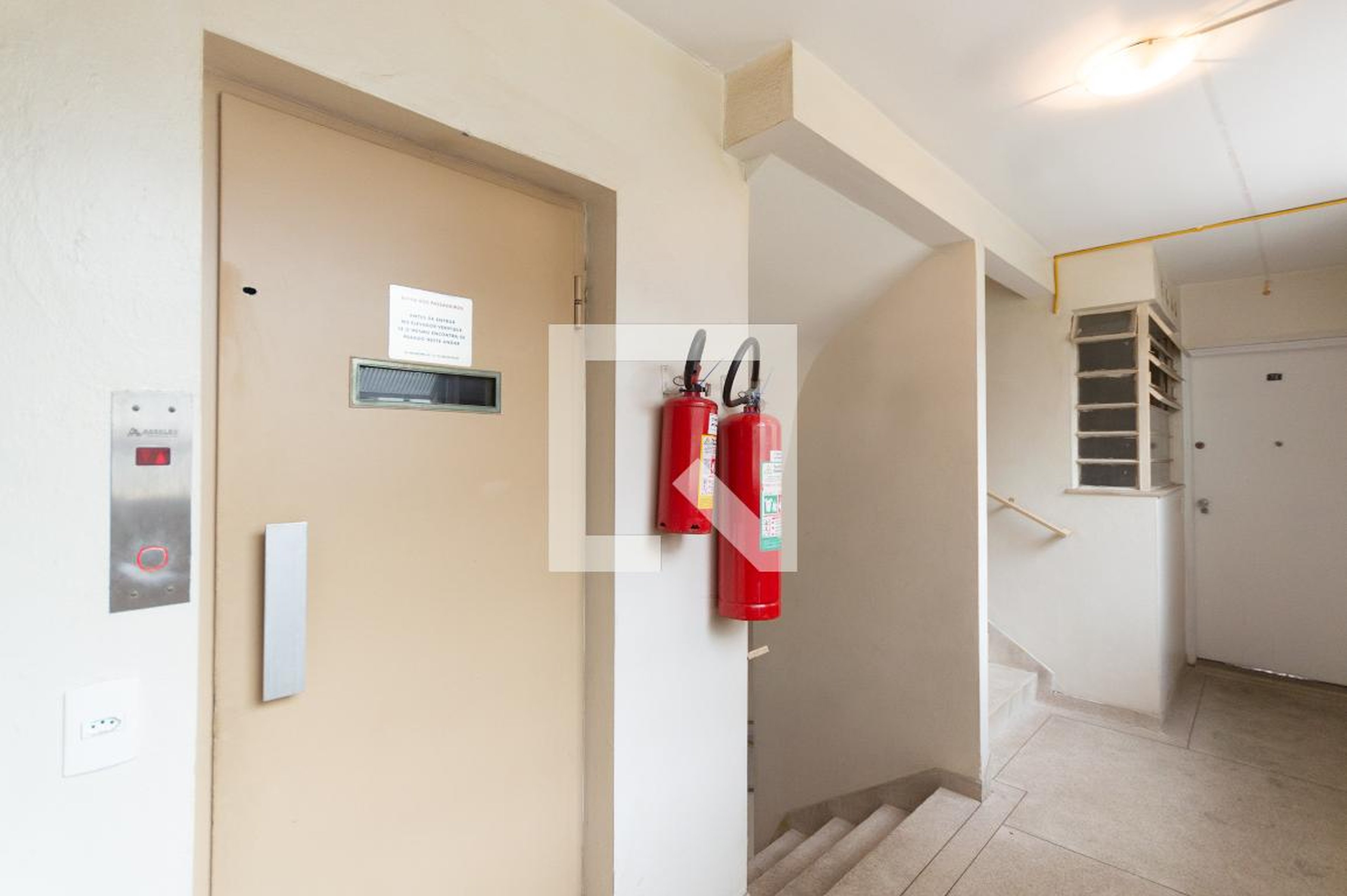 Hall social - Edifício Emebê