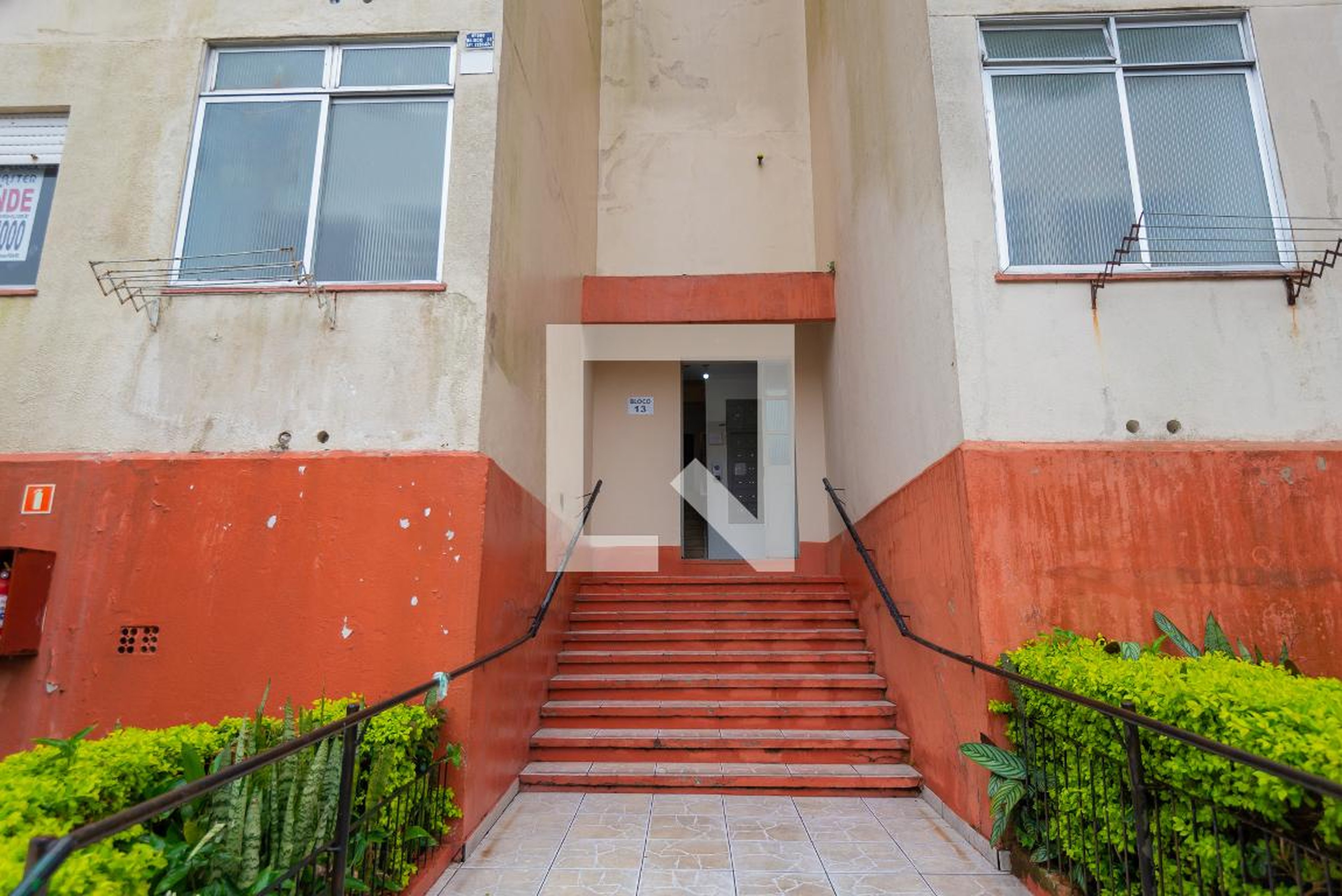 Entrada - Parete (Parque Residencial Teresópolis)