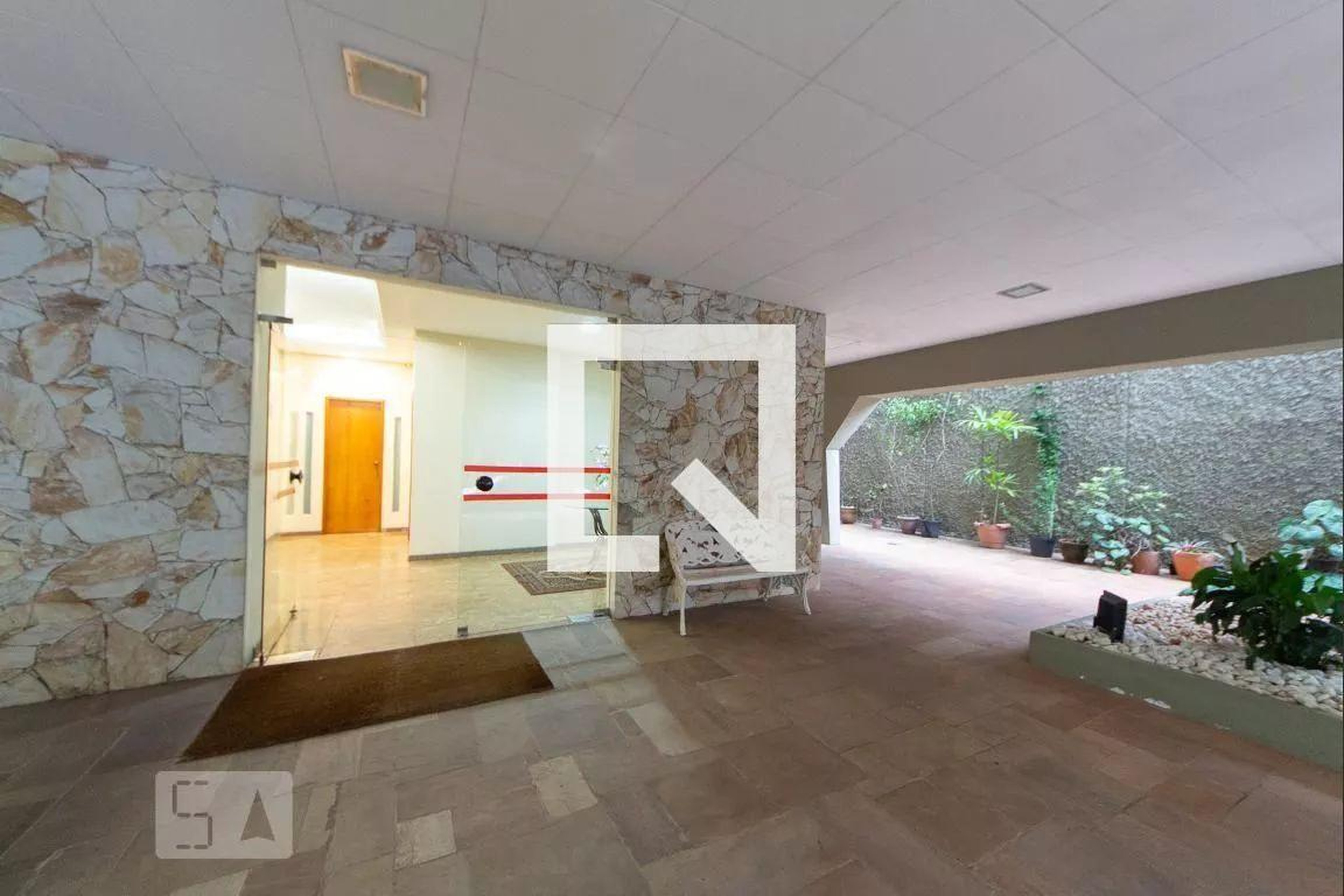 Hall de Entrada - Edifício Irauna