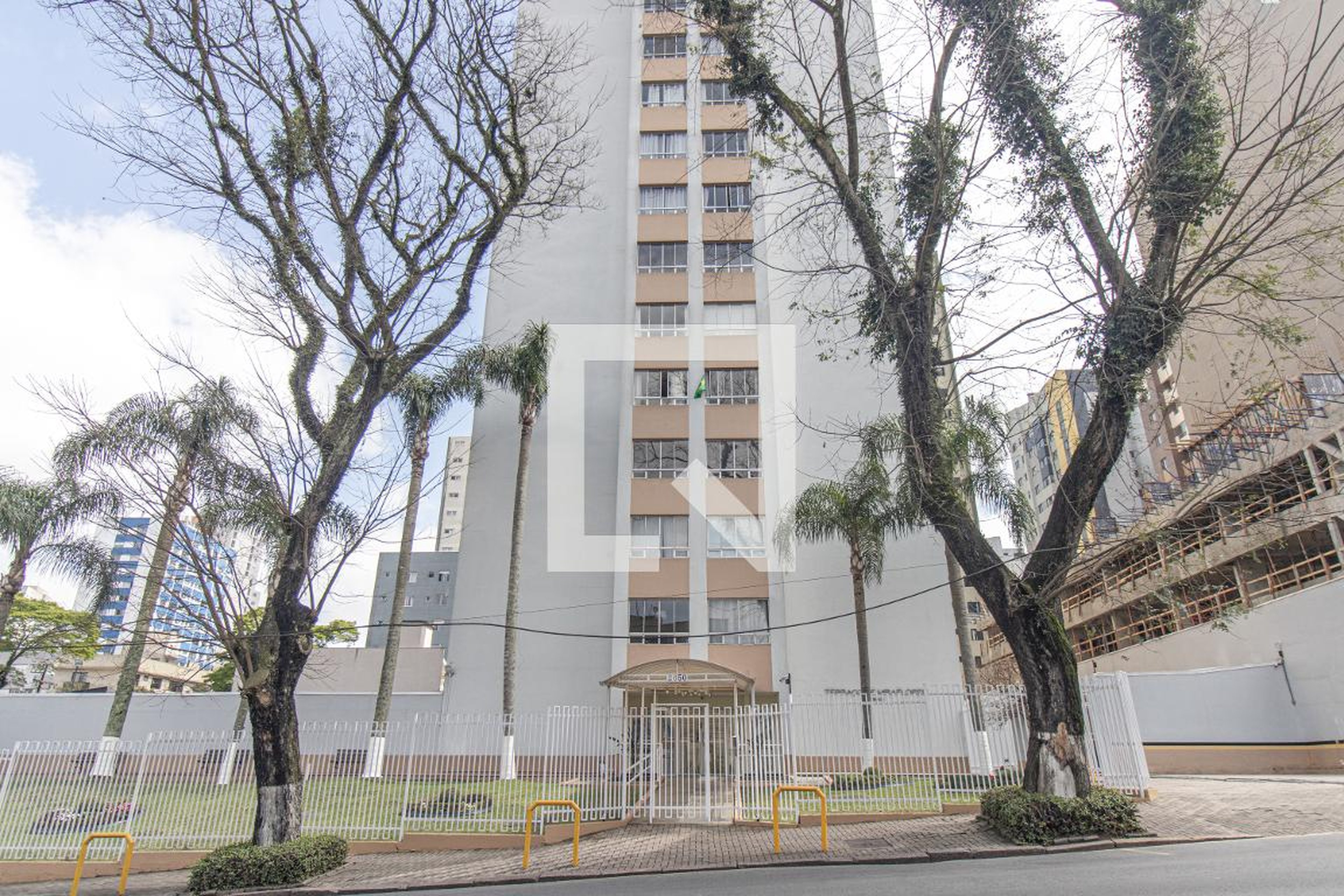 Fachada do Condomínio Edifício Terraço de Miraflores