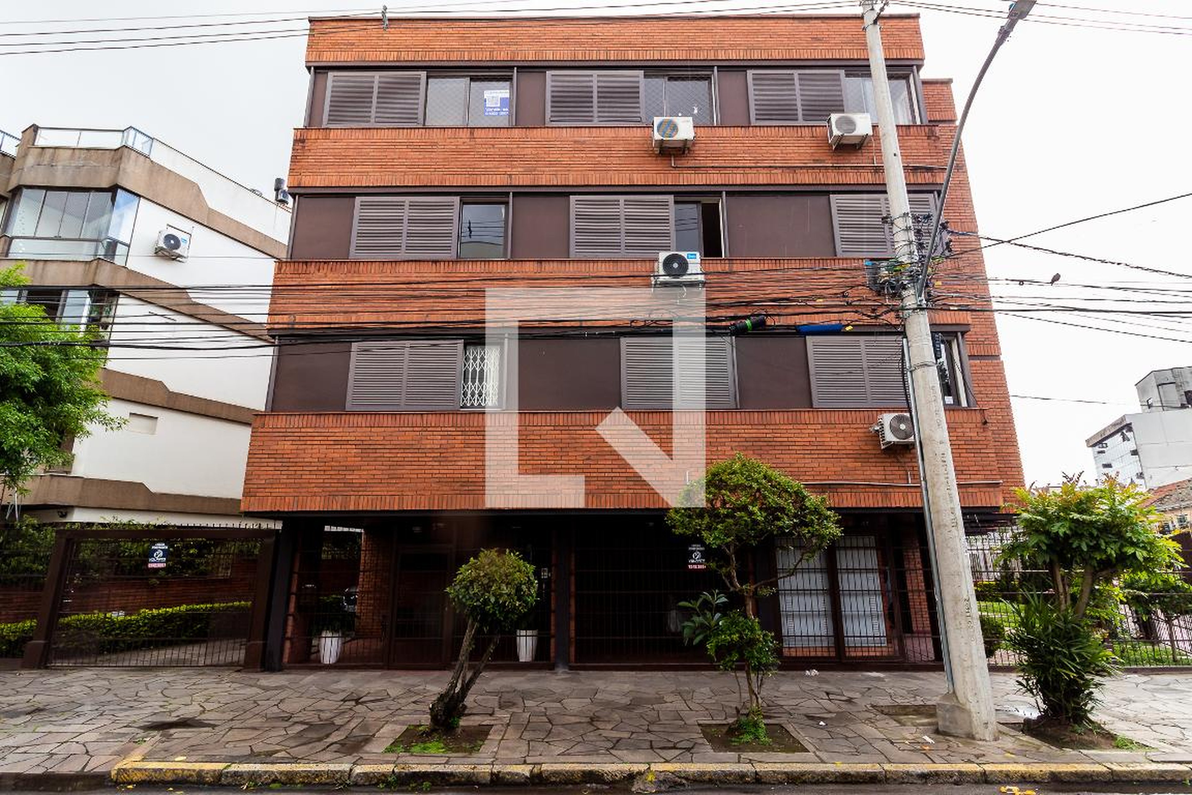 Fachada do Prédio Condomínio em Rua General Neto, 244