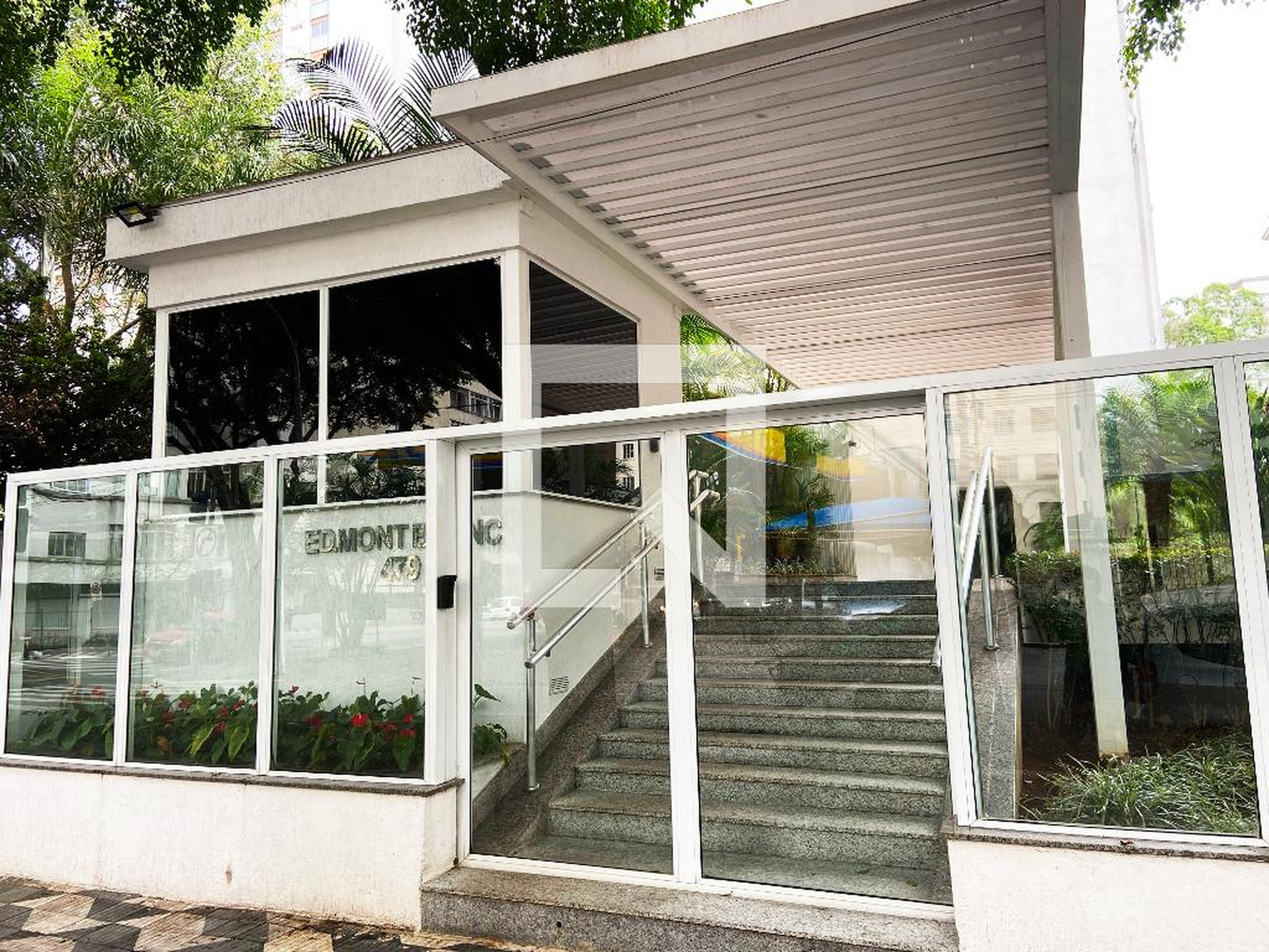 Fachada do Condomínio Edifício Show (Mont Blanc)