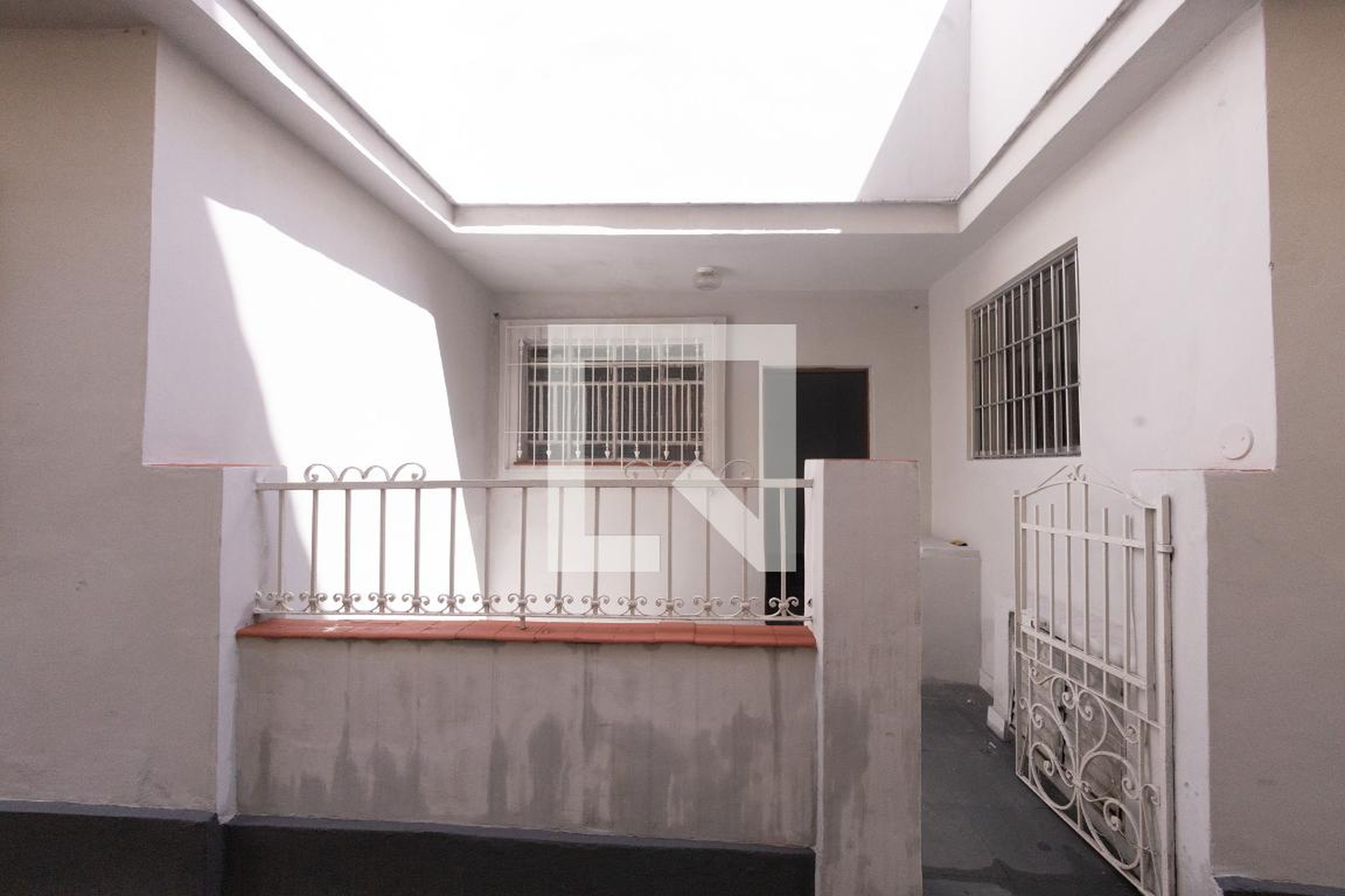 Fachada Condomínio em Rua Ivaí, 258