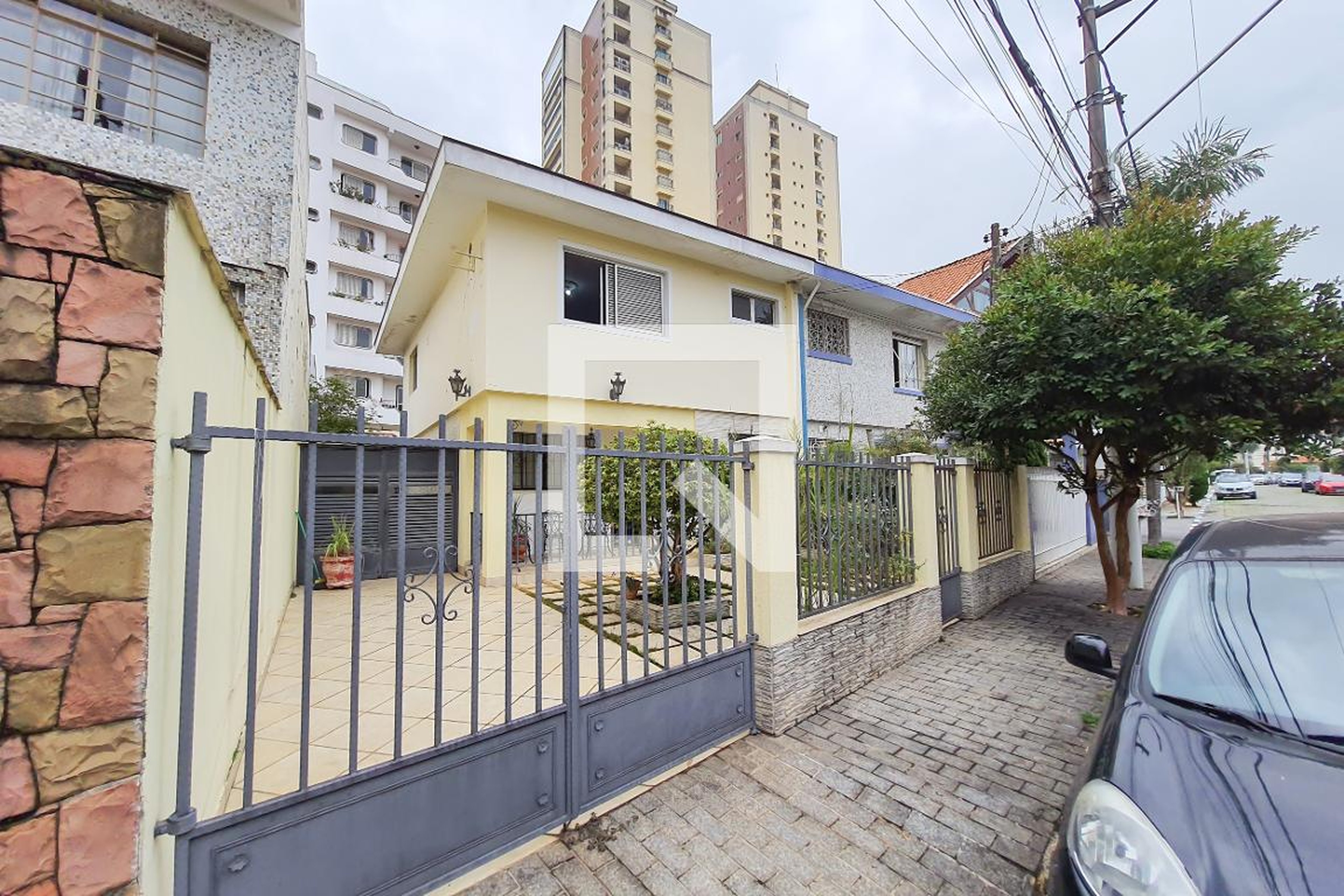 Fachada Condomínio em Rua Paderewsky, 35