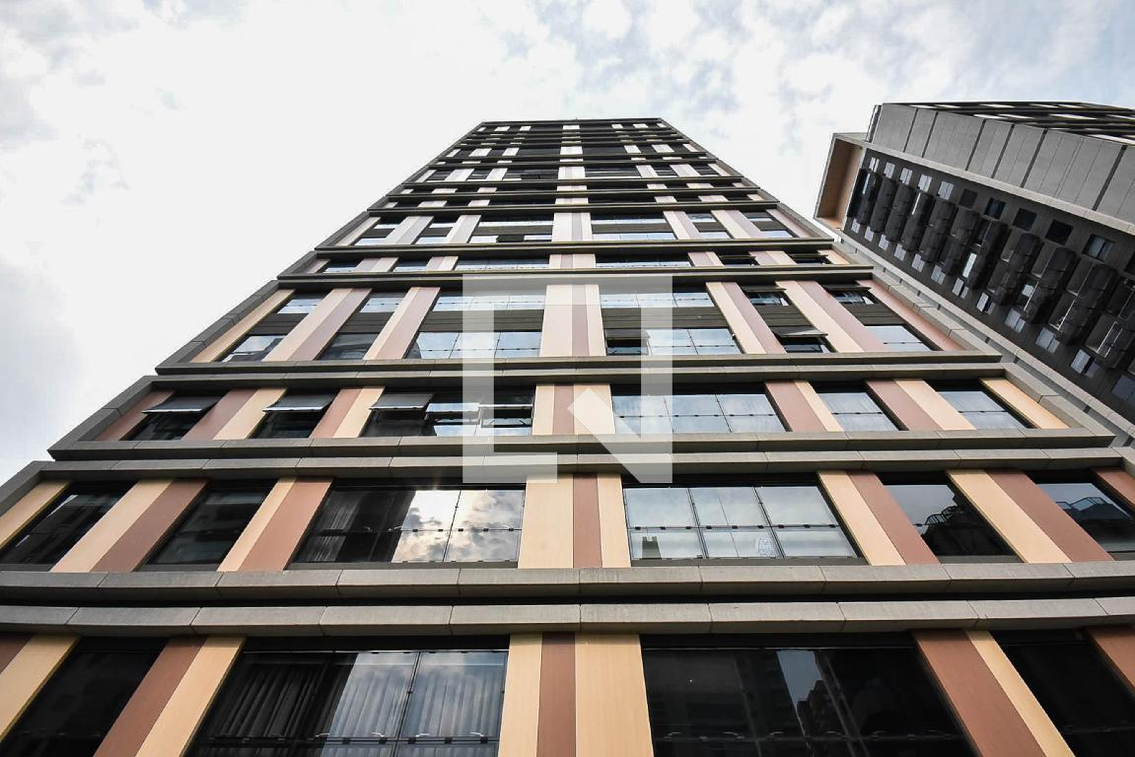 Fachada Condomínio em Rua Forte William, 50