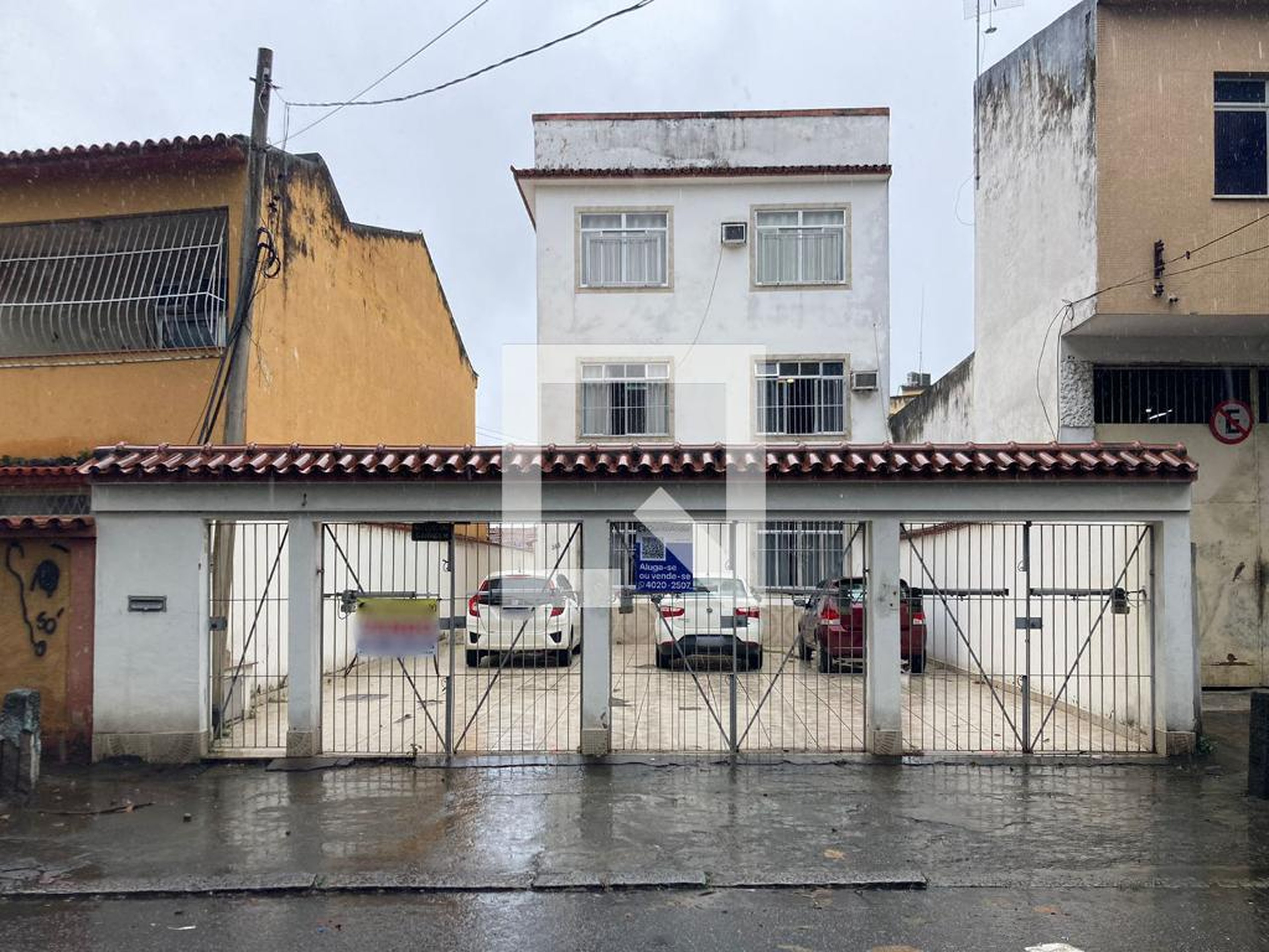 Fachada Condomínio em Rua Sargento Aquino, 565