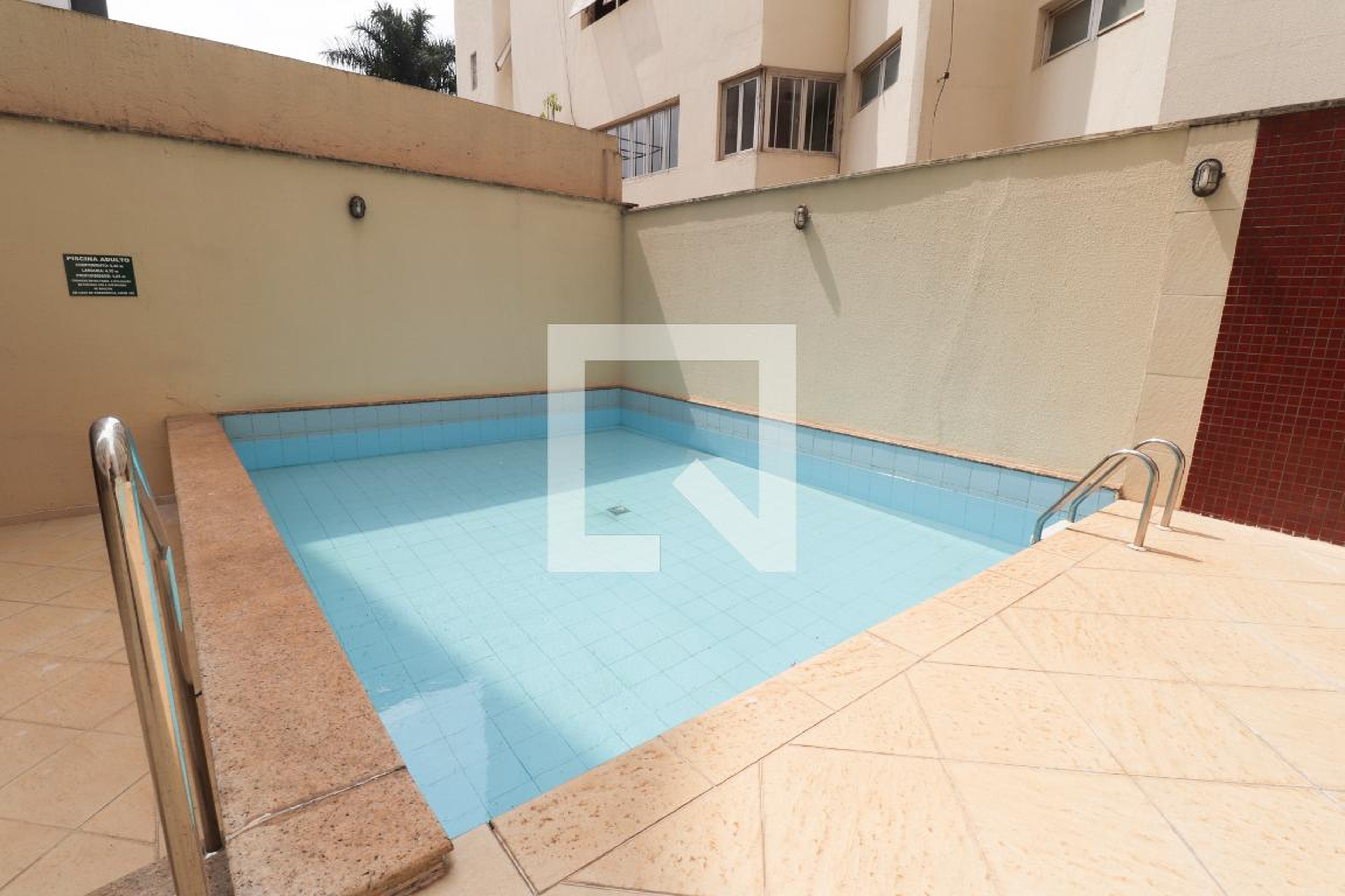 Piscina - Edifício Dinamarca