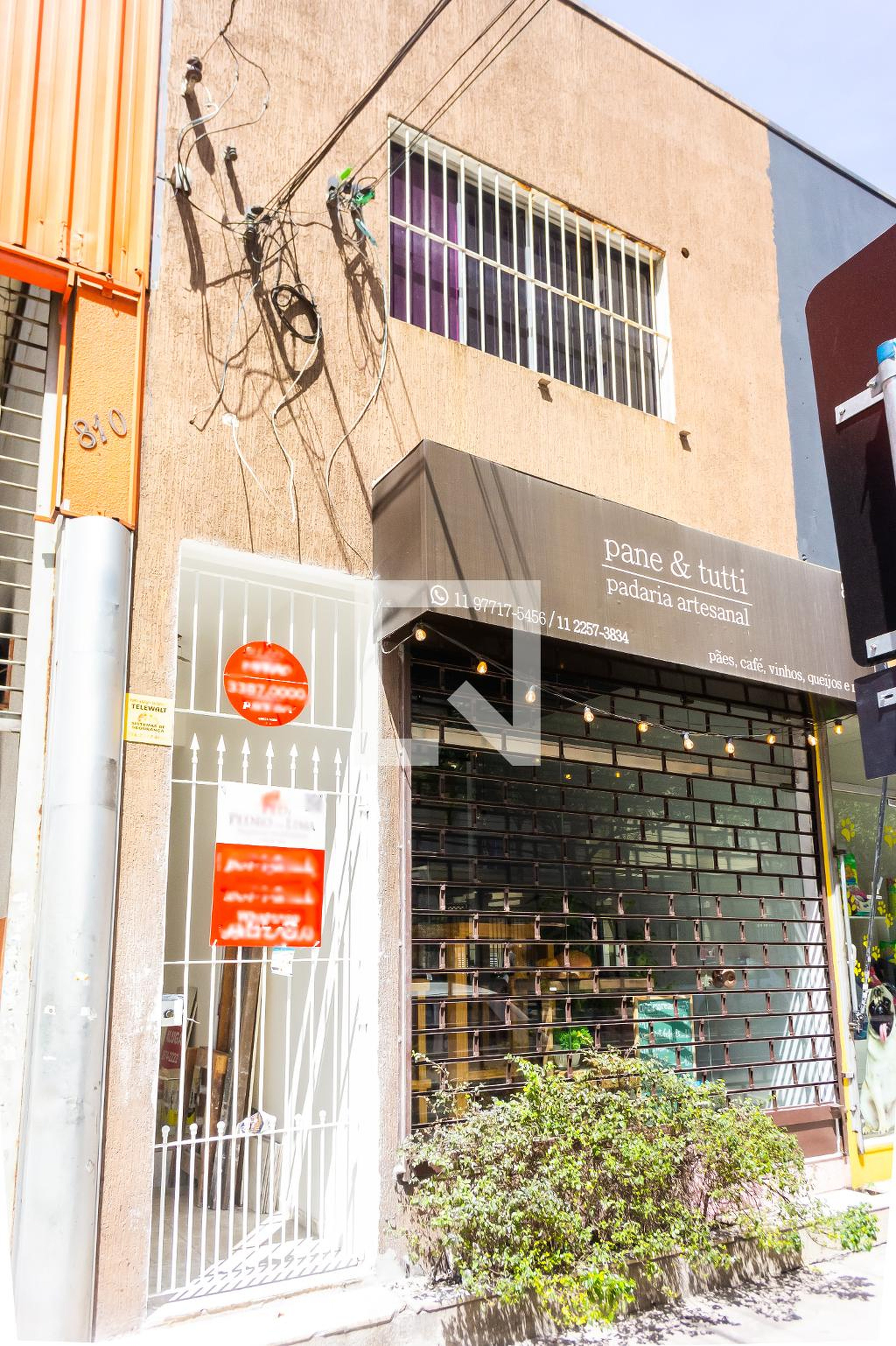 Fachada Condomínio em Rua Serra de Bragança, 806