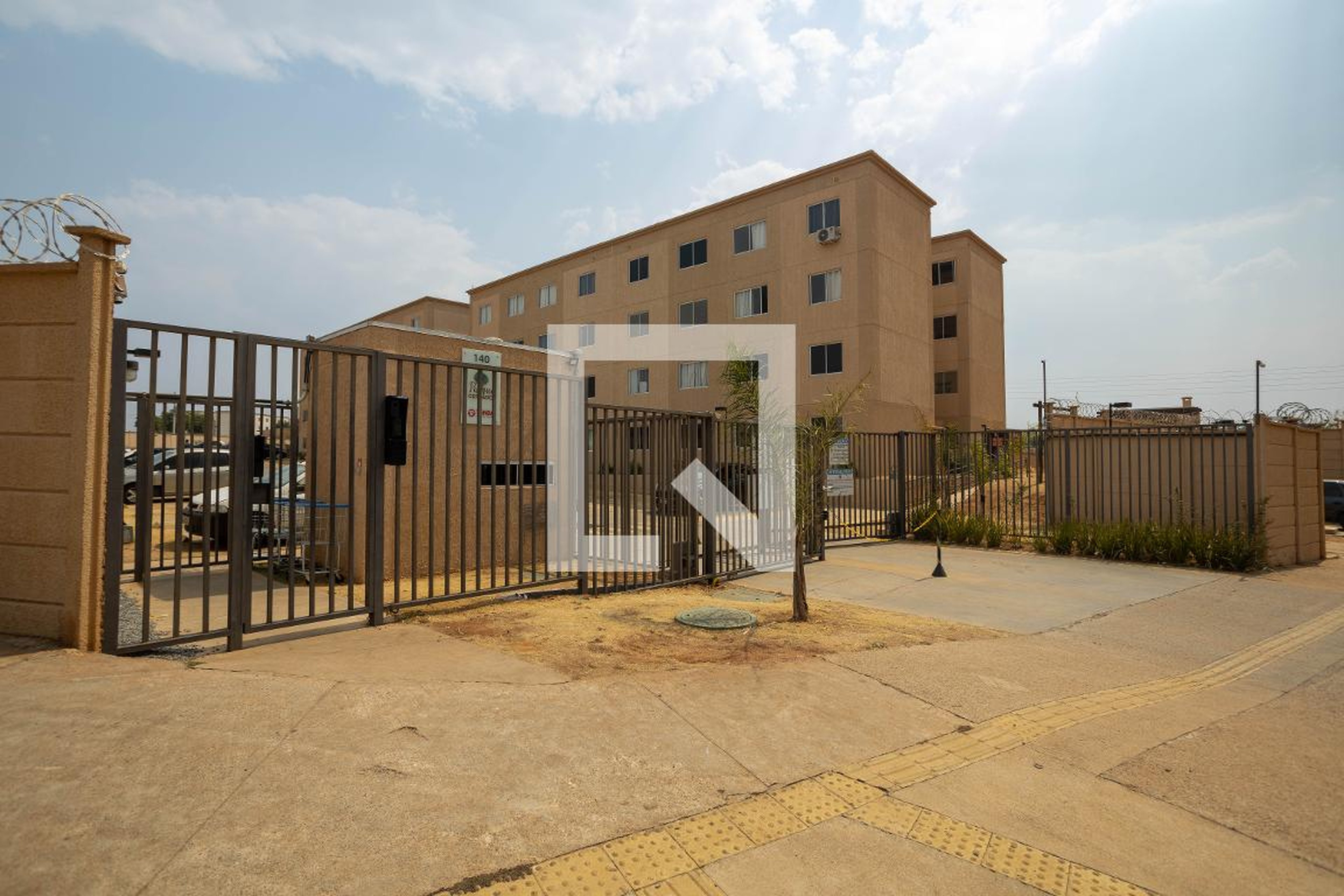 Fachada do Condomínio Condomínio Parque Cerrado I