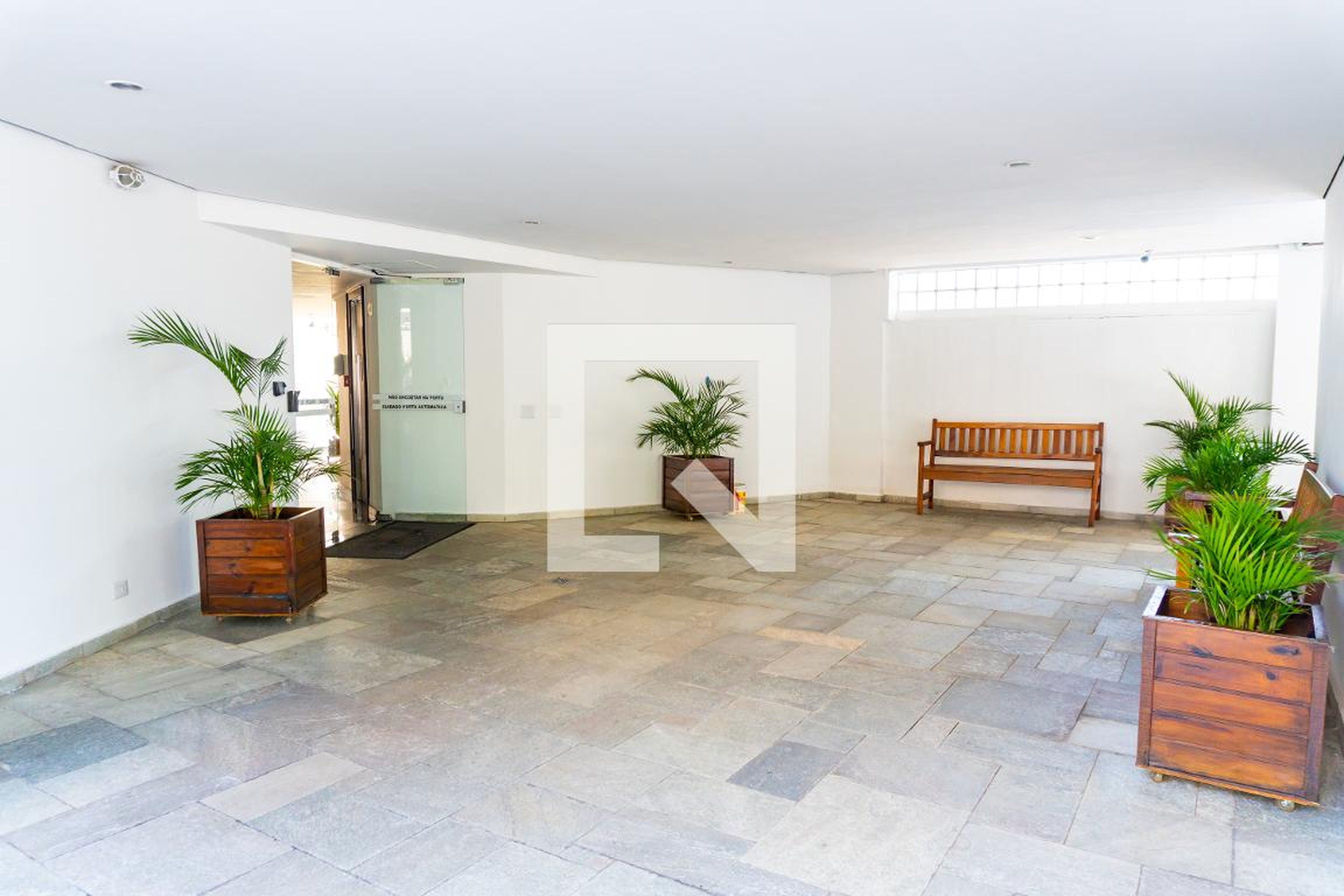 Entrada - ed Athenas