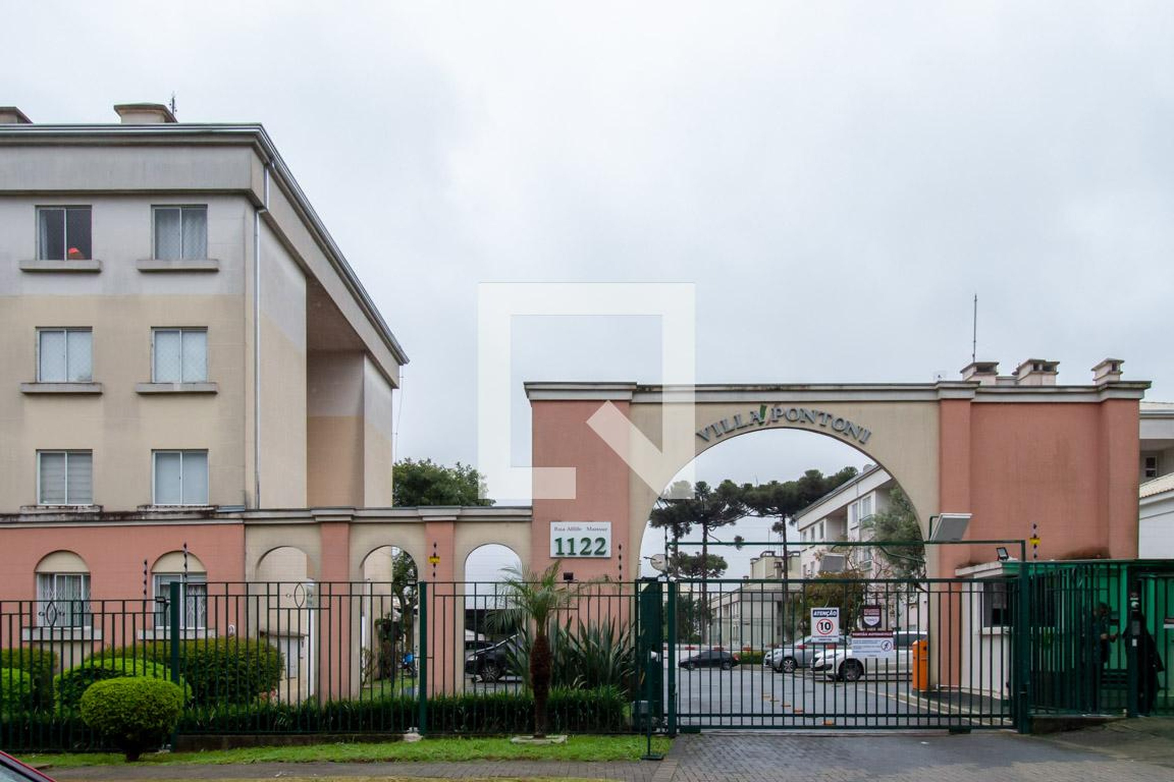 Fachada do Condomínio Condomínio Villa Ponto O