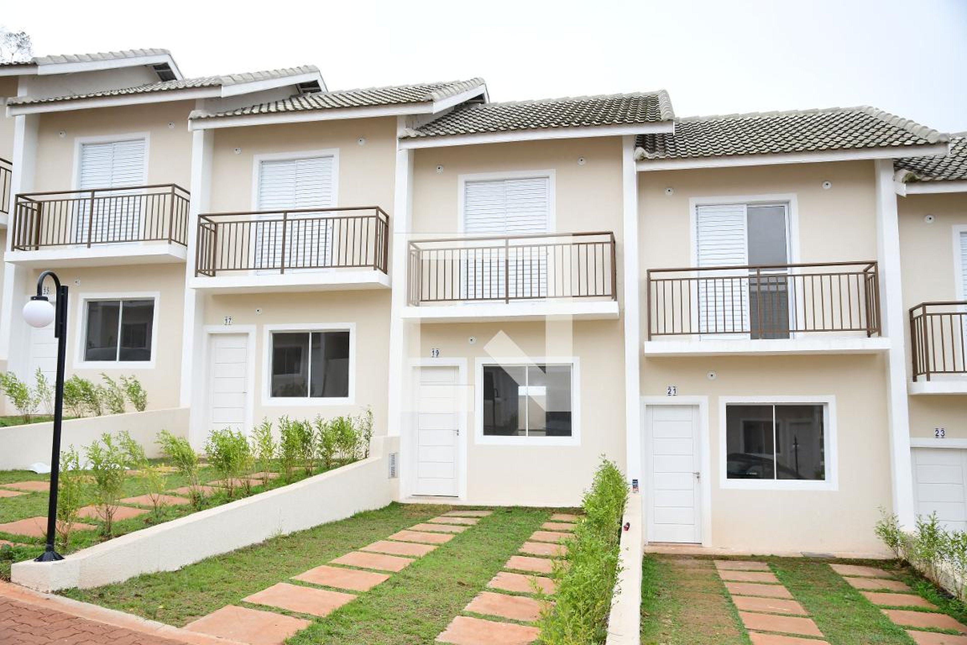 Fachada Condomínio em Rua dos Agrimensores, 1079