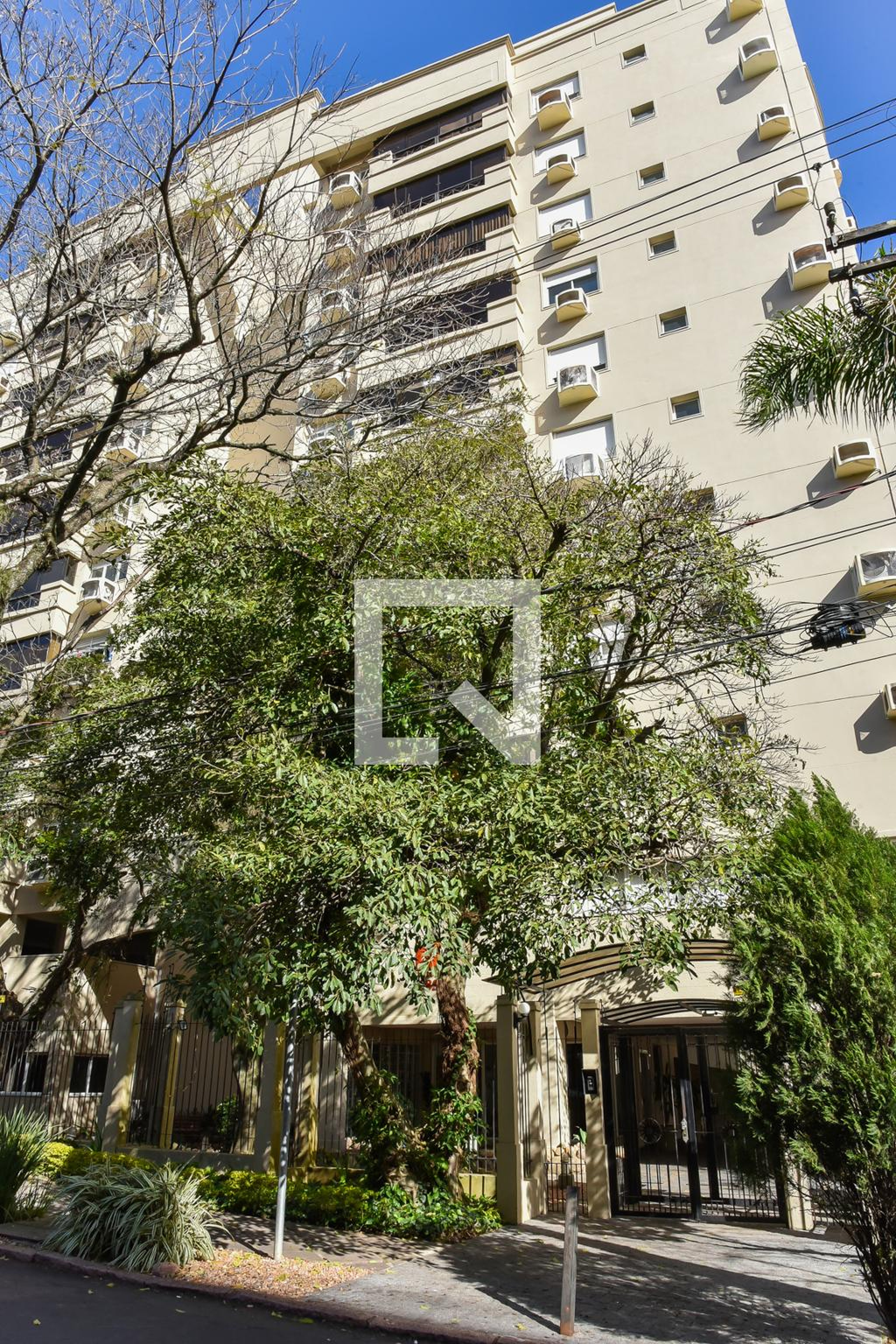 Fachada do Prédio Condomínio La Tour Du Soleil