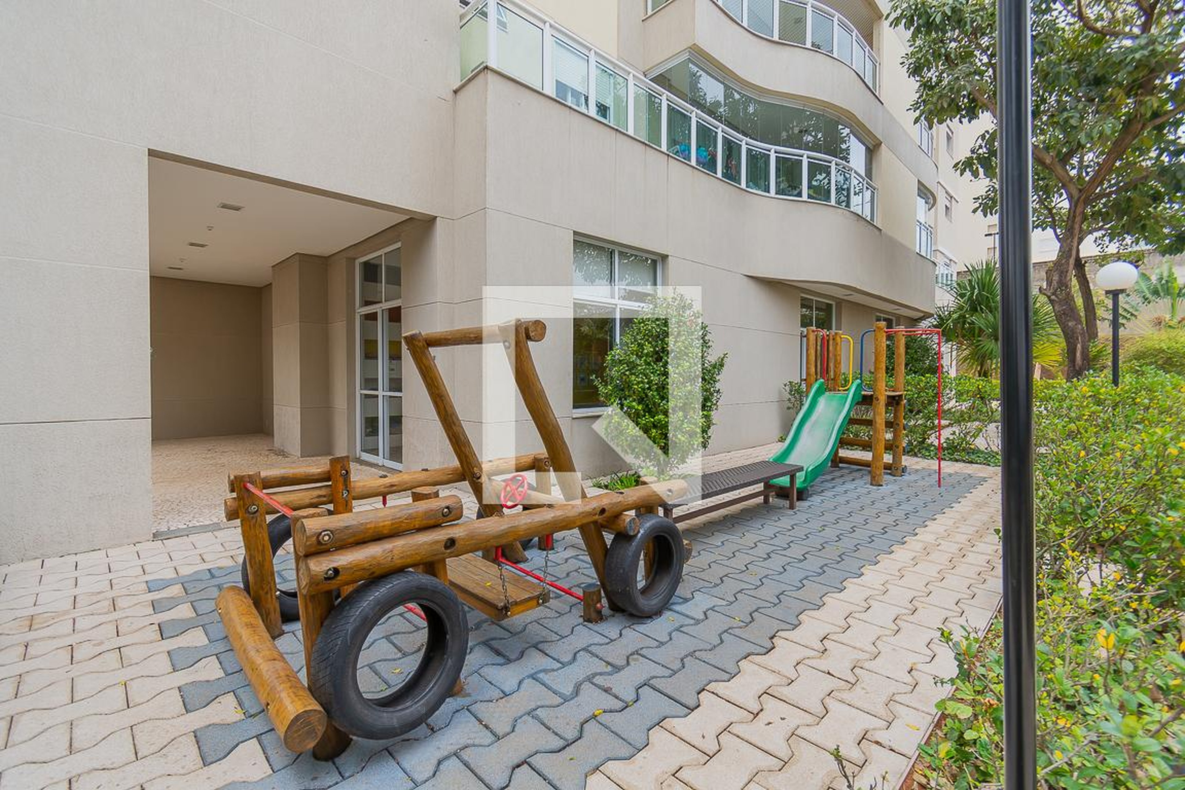 Playground - Club House