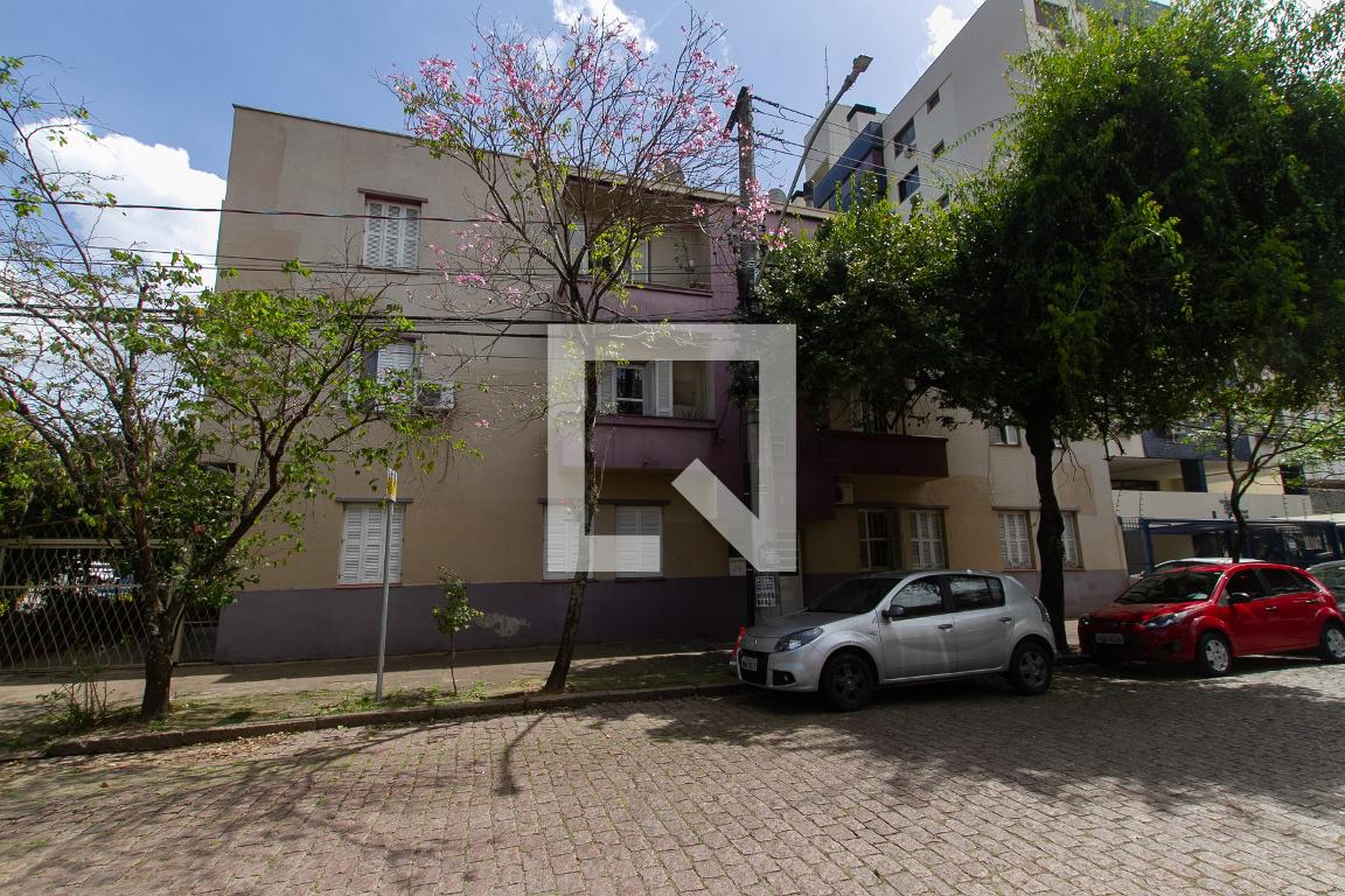 Fachada Condomínio em Rua São Vicente, 577