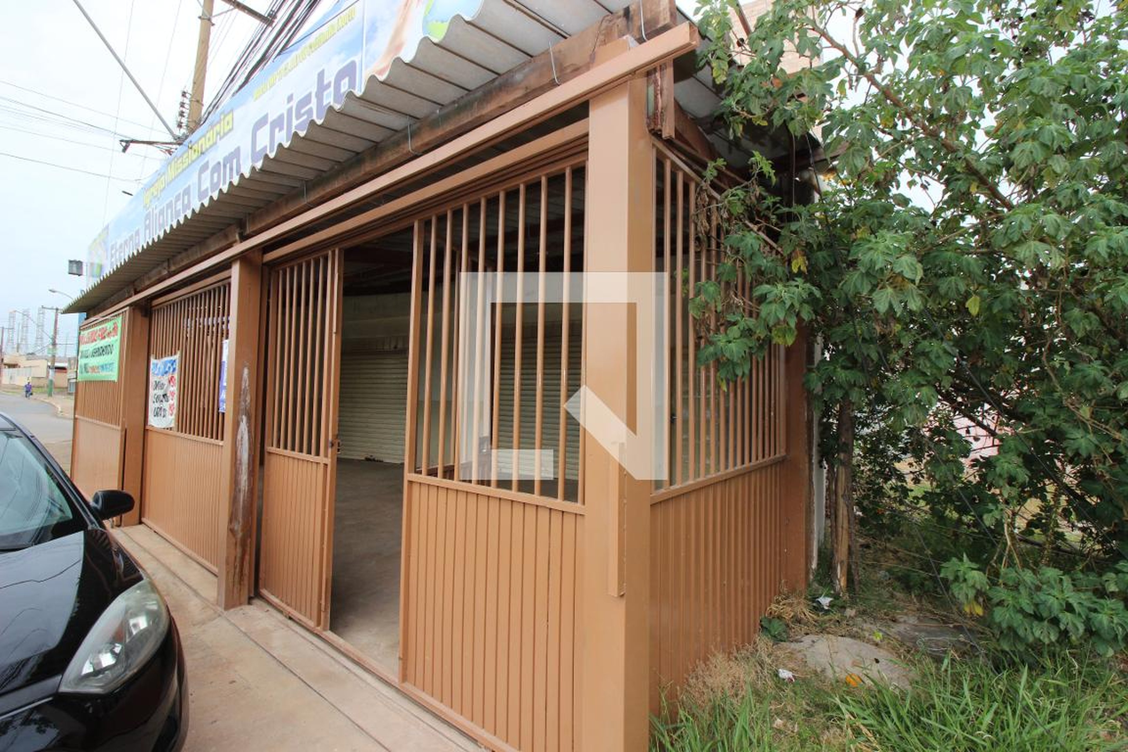 Fachada Condomínio em SAMAMBAIA NORTE QS 415 CJ B LT 1/2, s/n