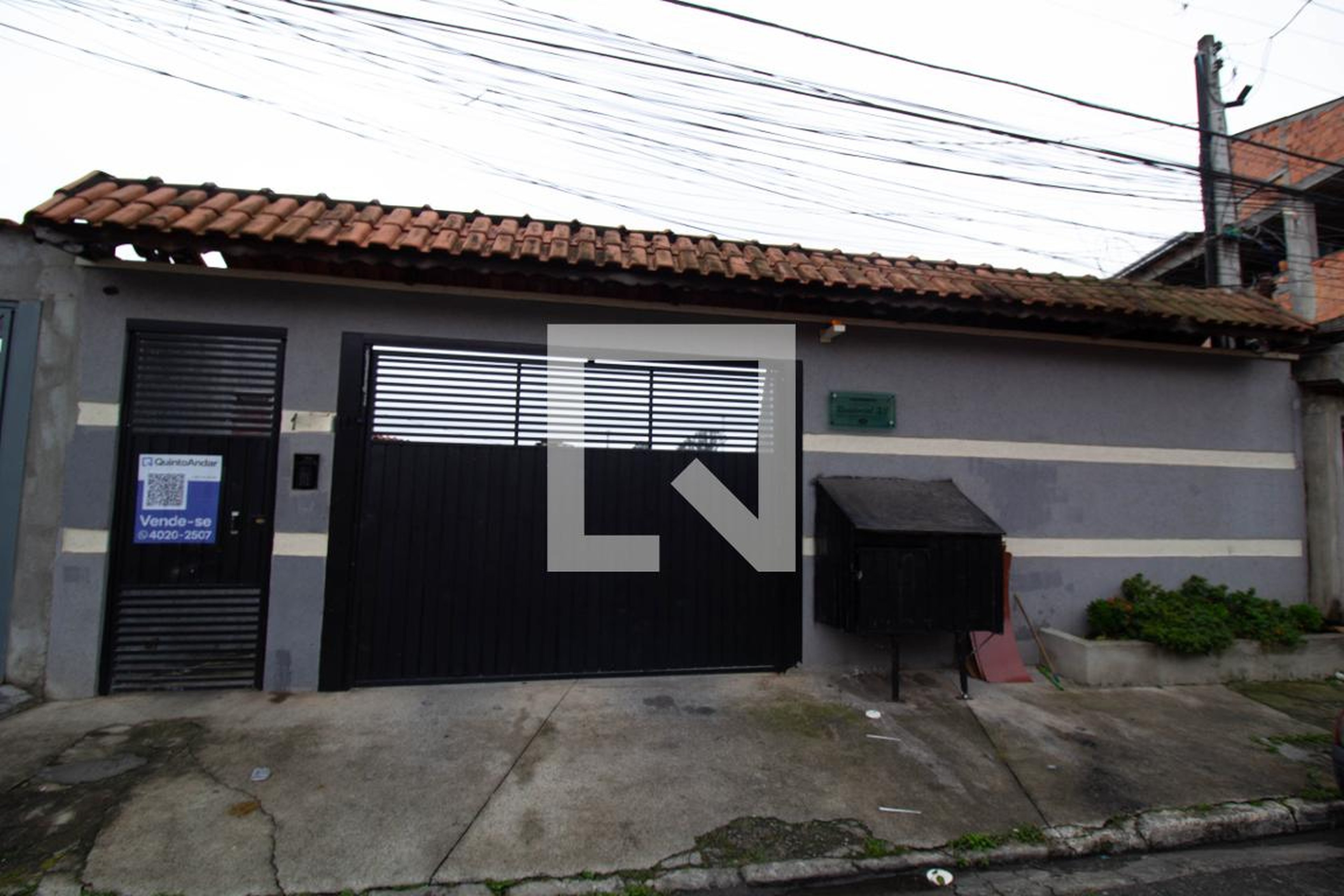 Fachada Condomínio em Rua Doutor Jairo Franco, 147