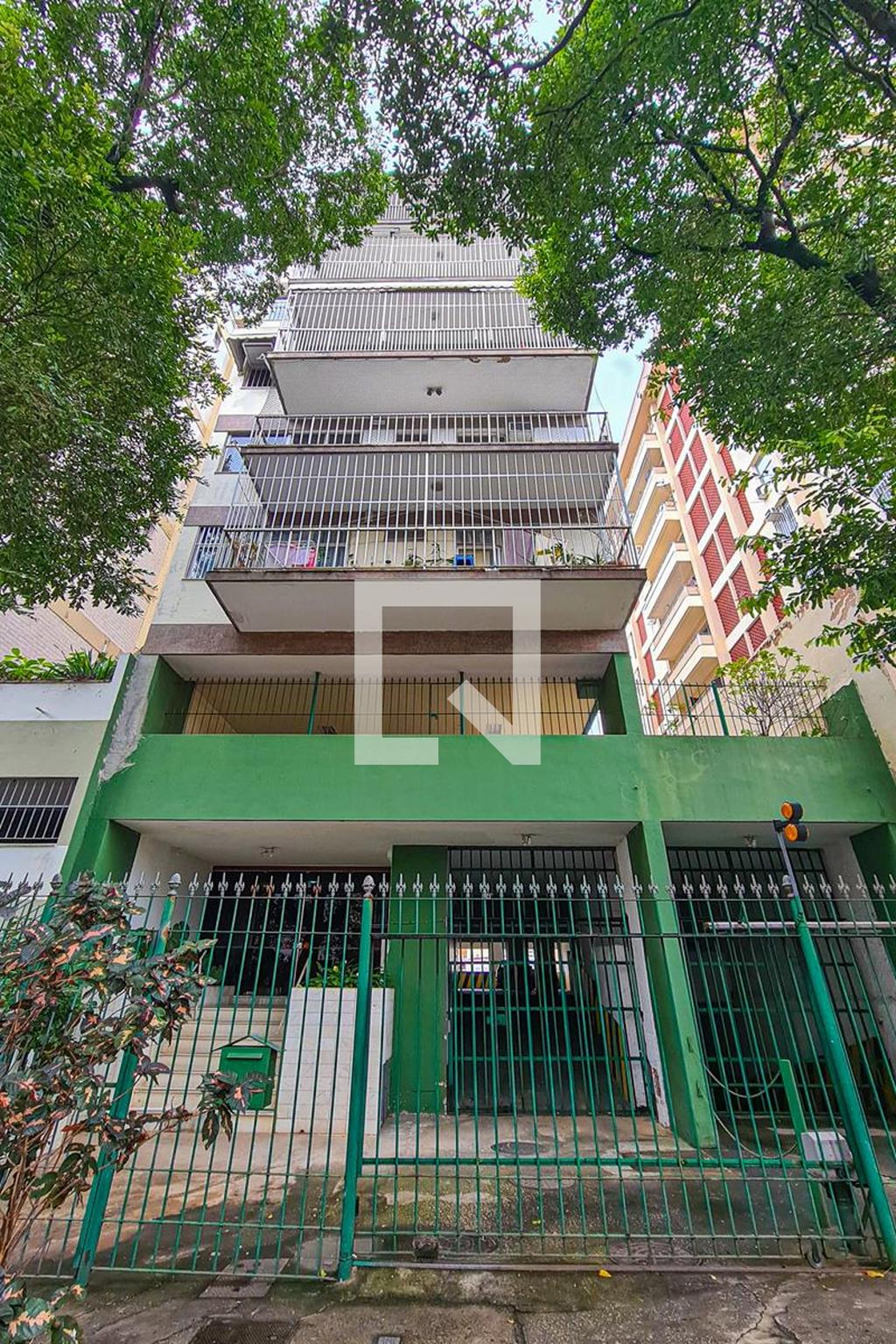 Fachada Condomínio em Rua Joaquim Meier, 121