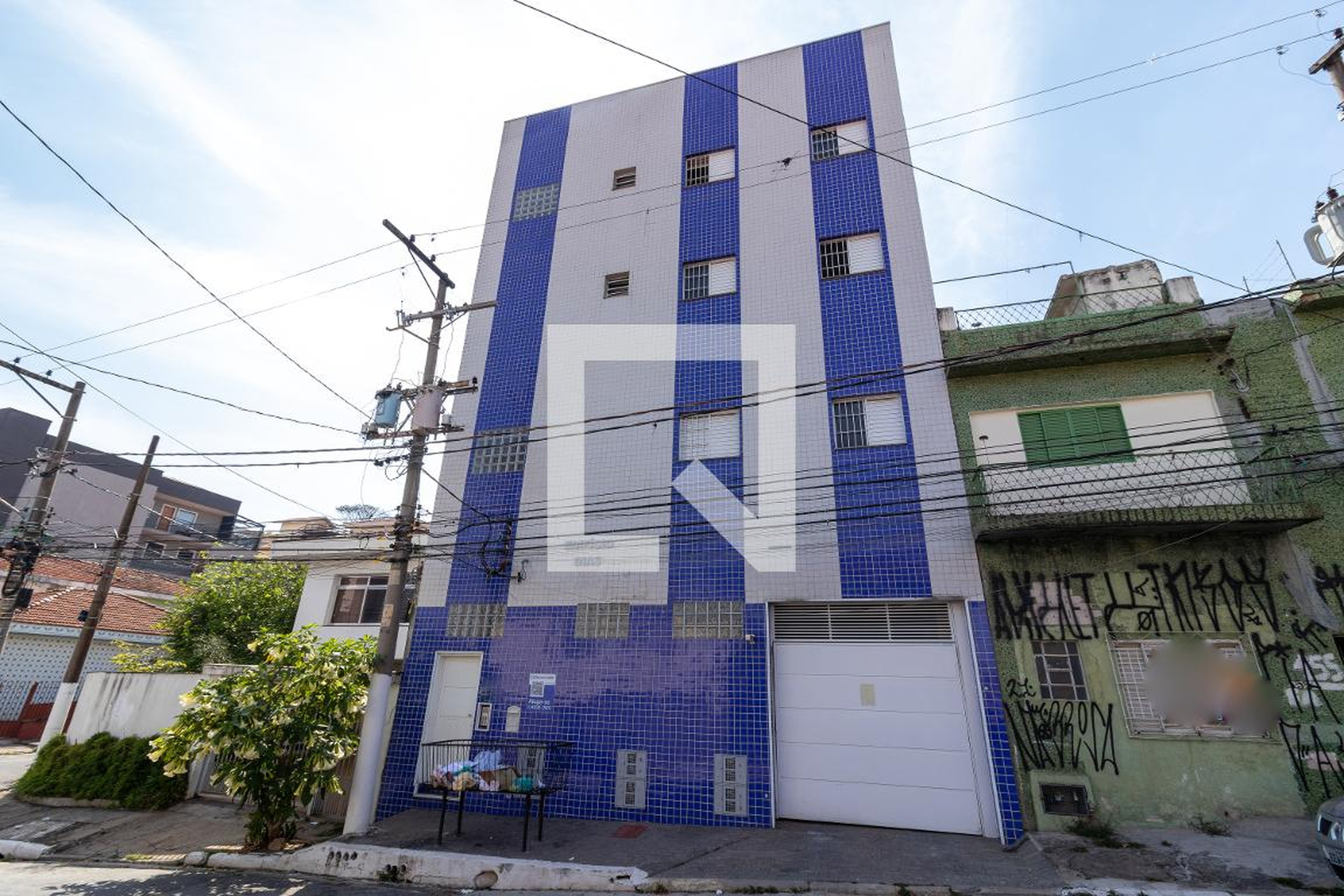 Fachada do Condomínio Condomínio em Rua Catapará, 143